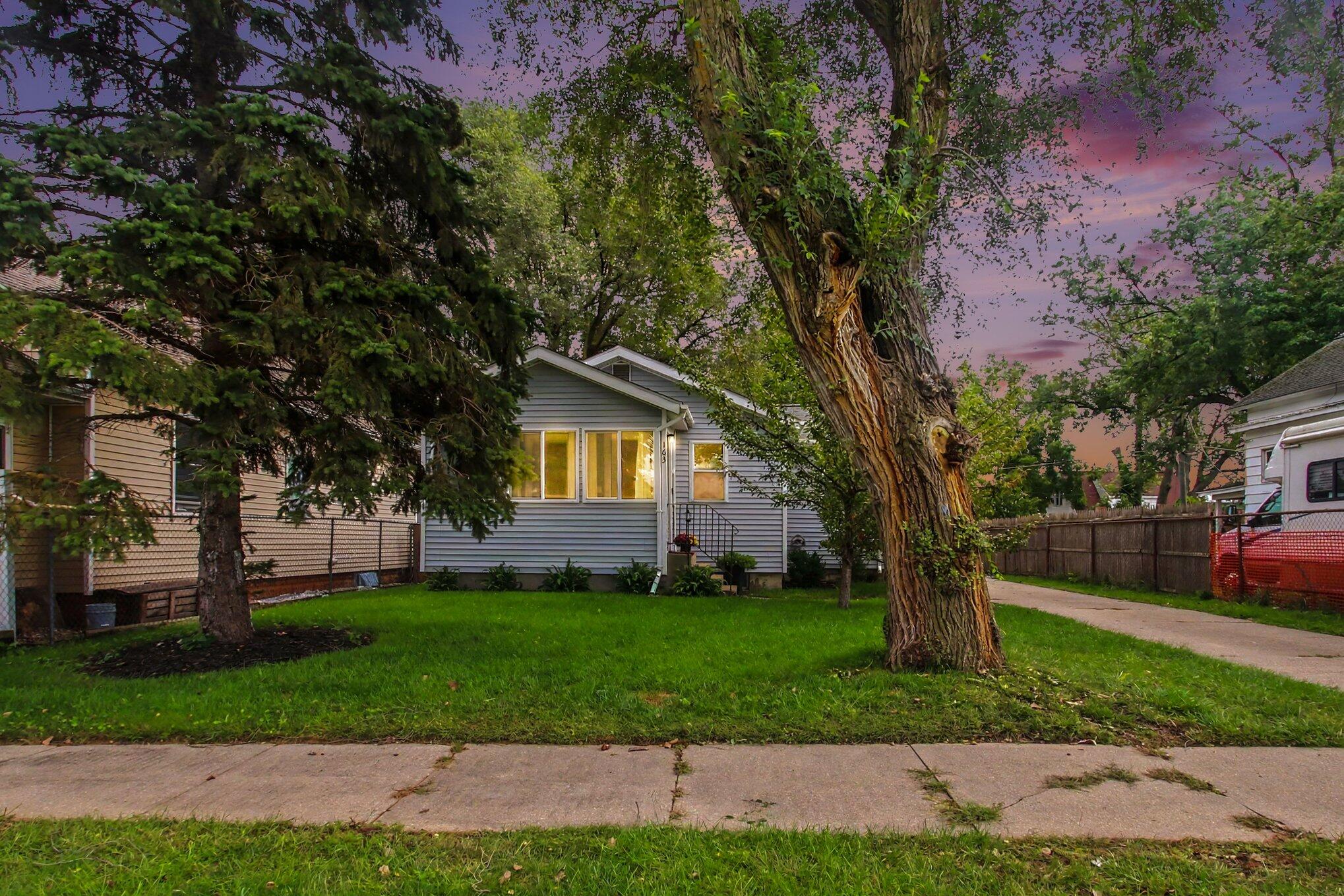 163 Highland Avenue Holland MI 49423