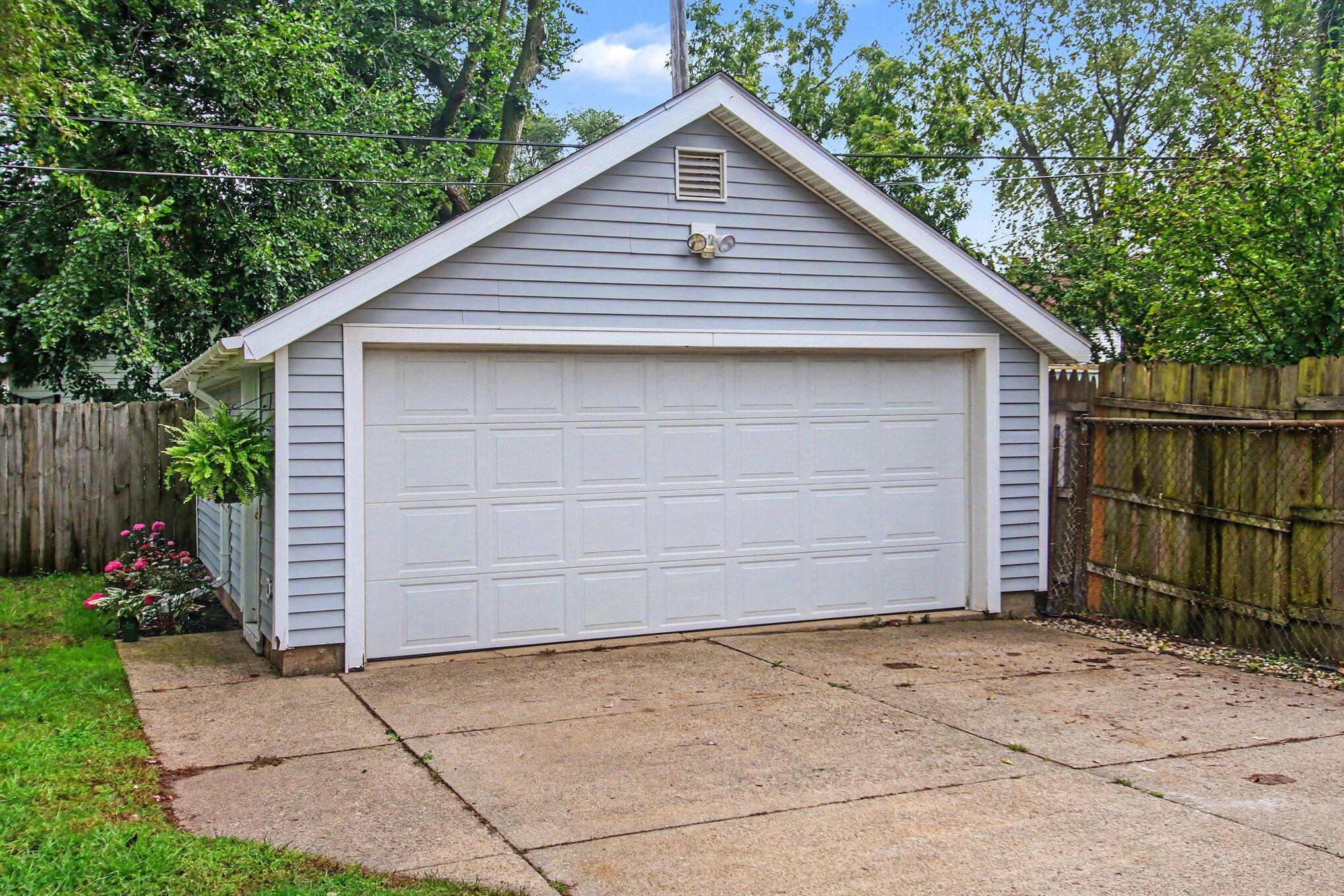 163 Highland Avenue Holland MI 49423