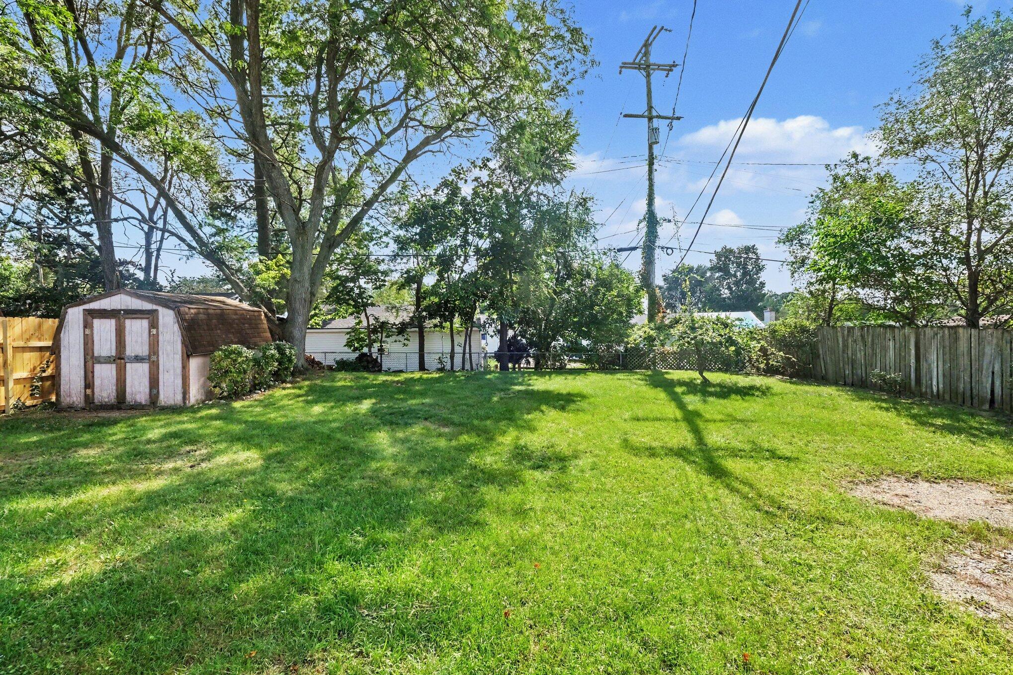 2182 Daylor Drive NE Grand Rapids MI 49525