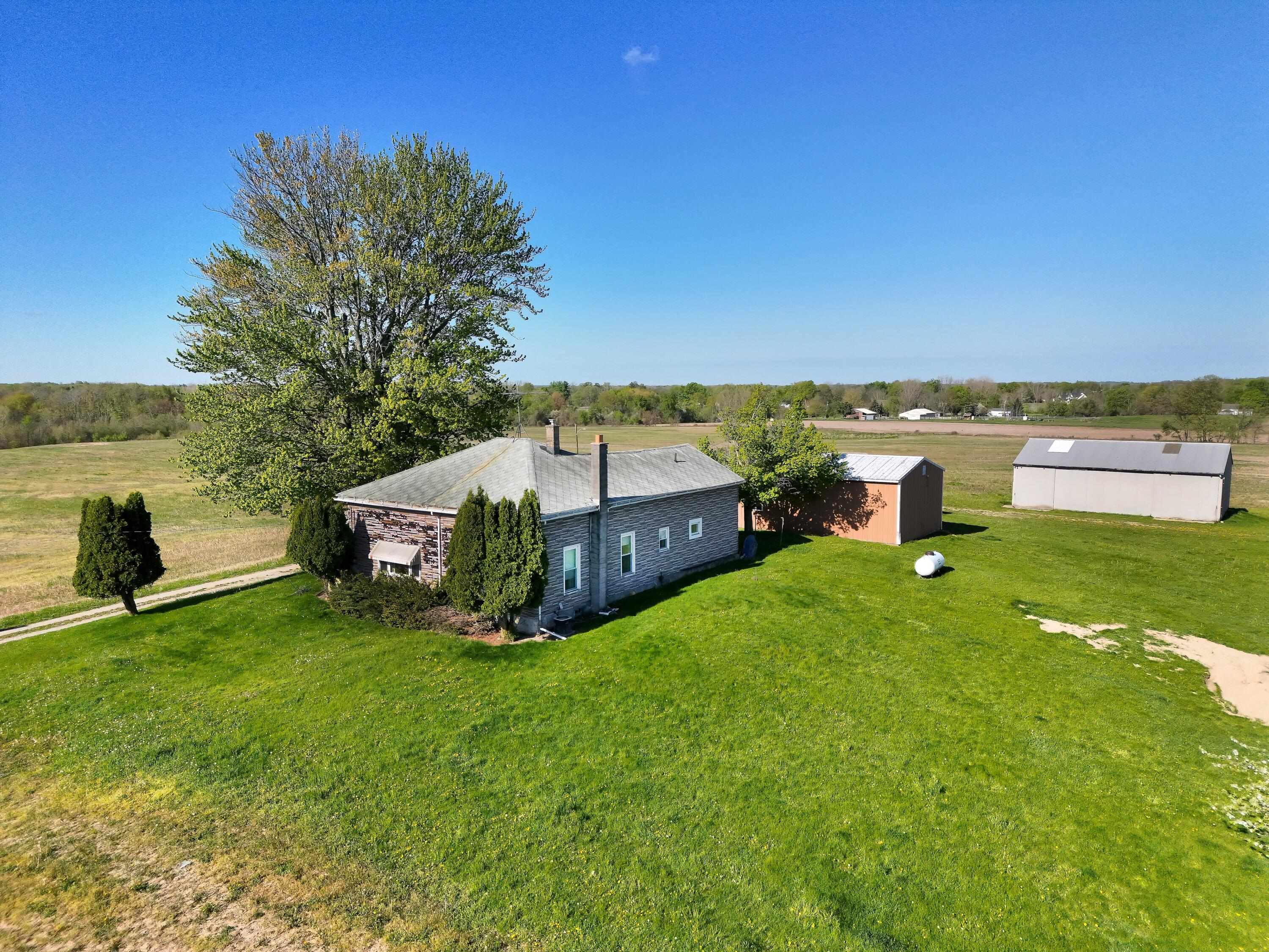 4659 Hendershot Avenue NW Grand Rapids MI 49544