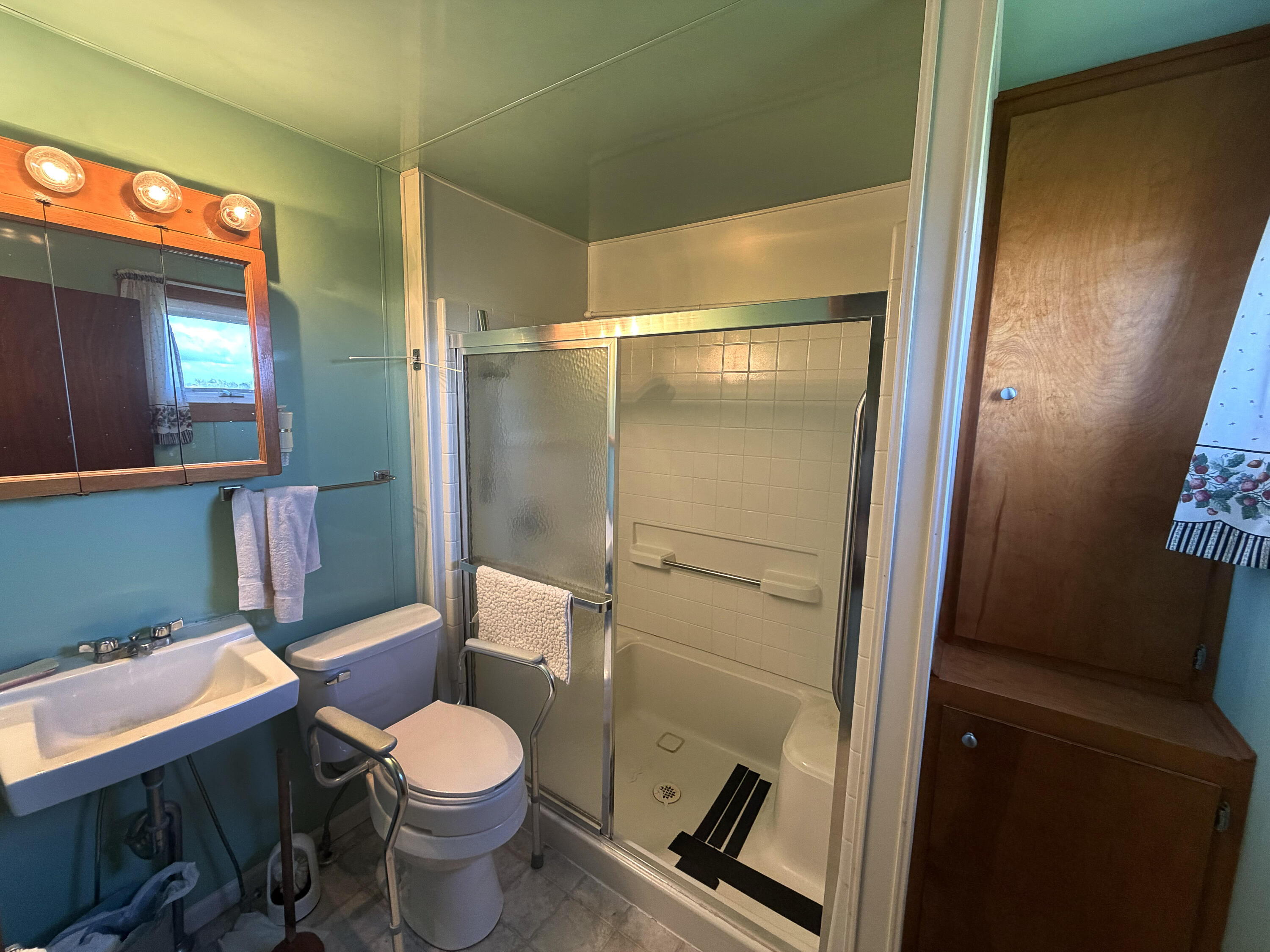 4659 Hendershot Avenue NW Grand Rapids MI 49544