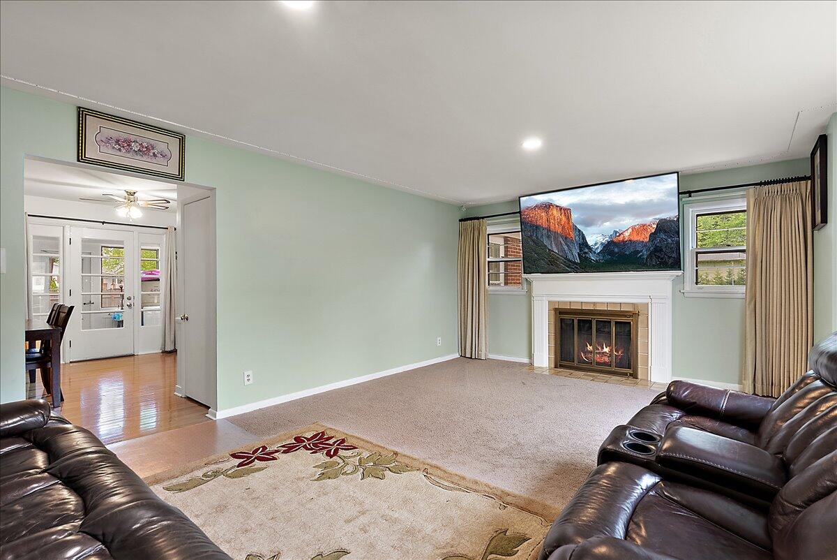 3035 E Paris Avenue SE Grand Rapids MI 49512