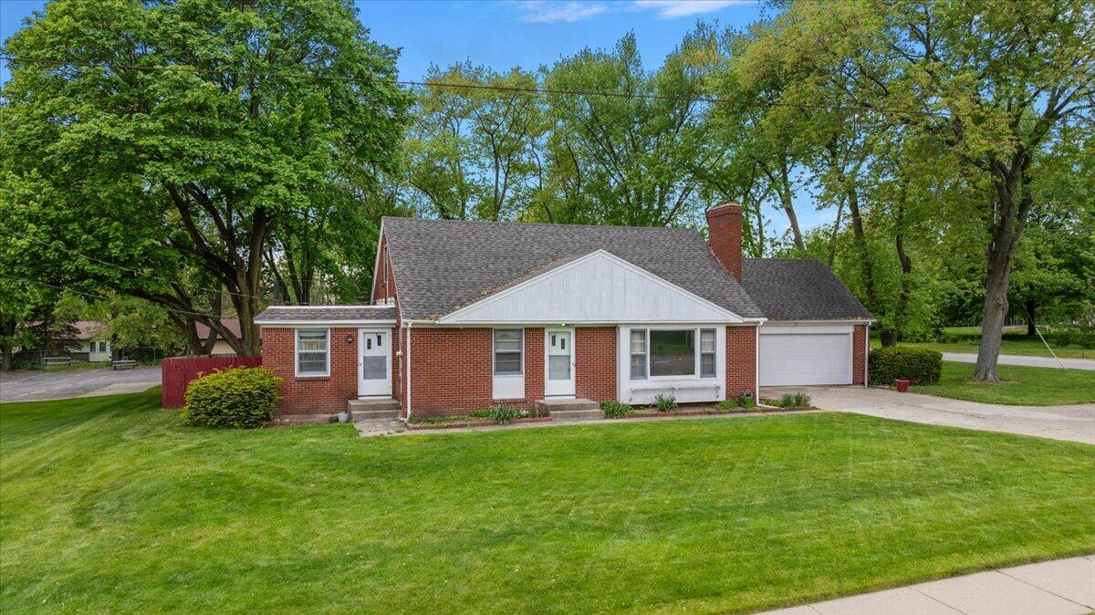 3035 E Paris Avenue SE Grand Rapids MI 49512