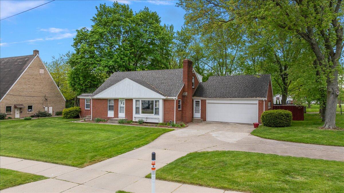 3035 E Paris Avenue SE Grand Rapids MI 49512