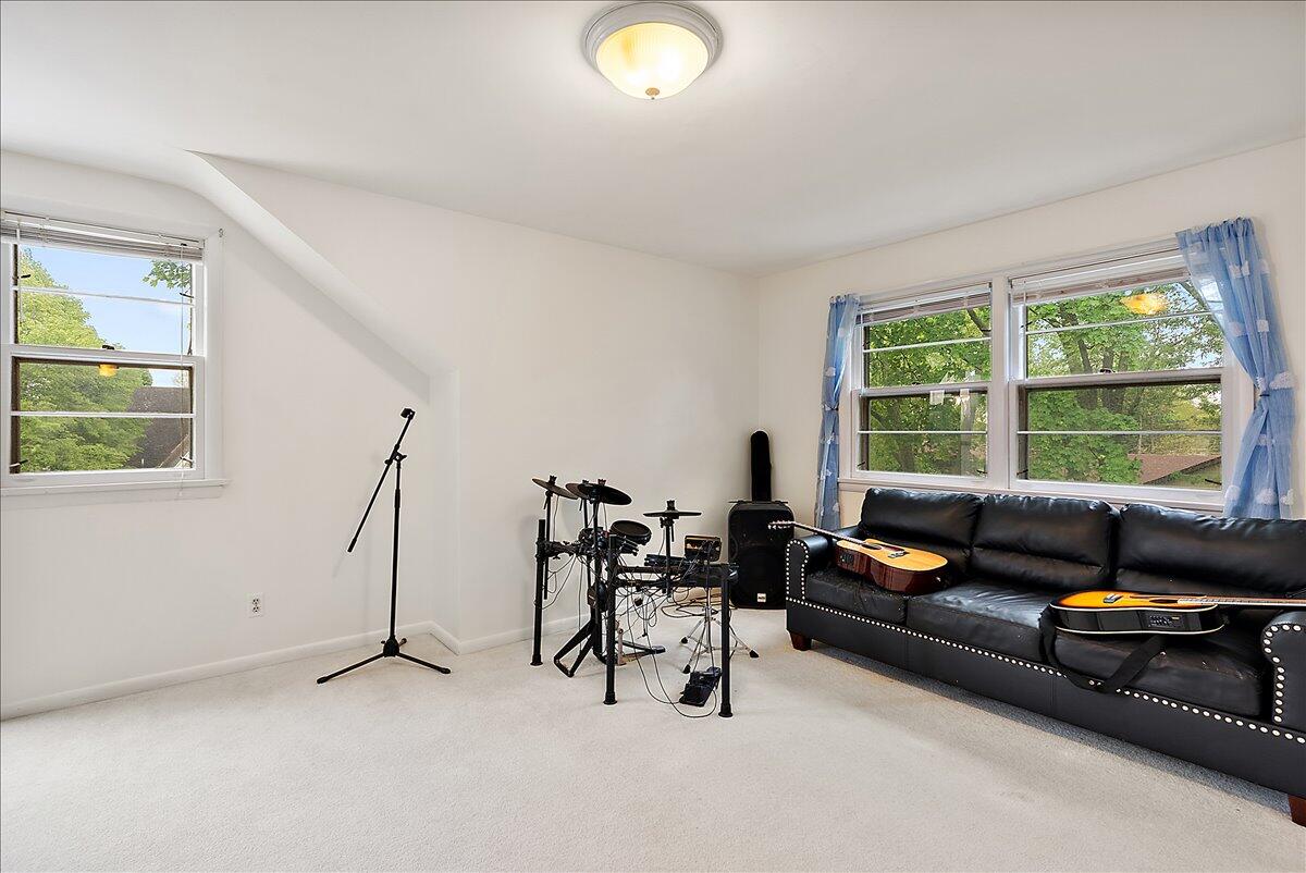 3035 E Paris Avenue SE Grand Rapids MI 49512