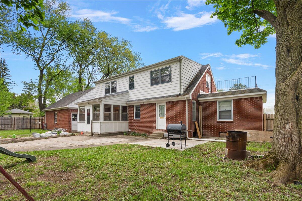 3035 E Paris Avenue SE Grand Rapids MI 49512