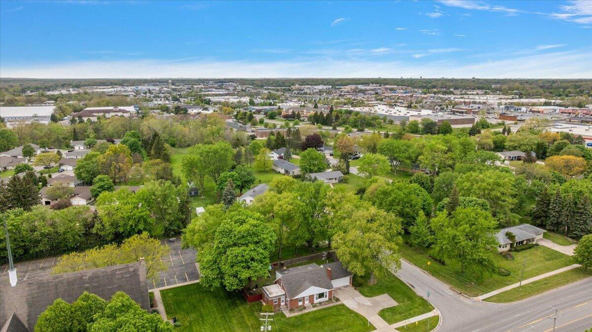 3035 E Paris Avenue SE Grand Rapids MI 49512
