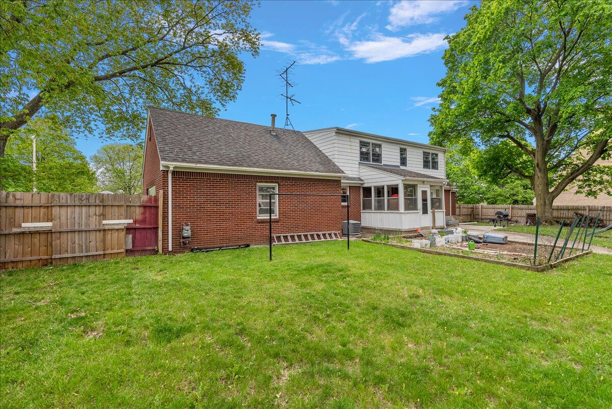 3035 E Paris Avenue SE Grand Rapids MI 49512