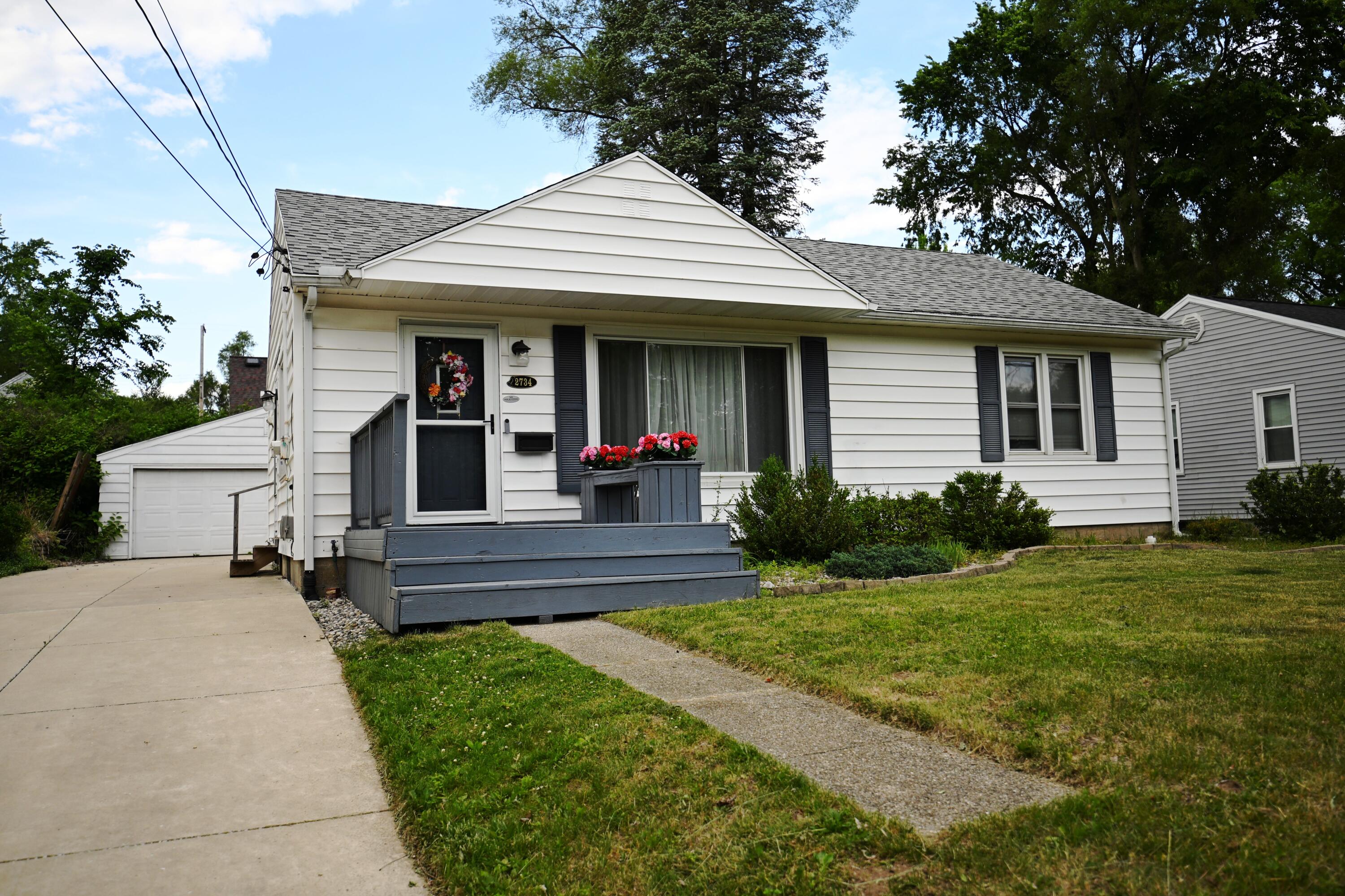 2734 Wellington Road Kalamazoo MI 49008