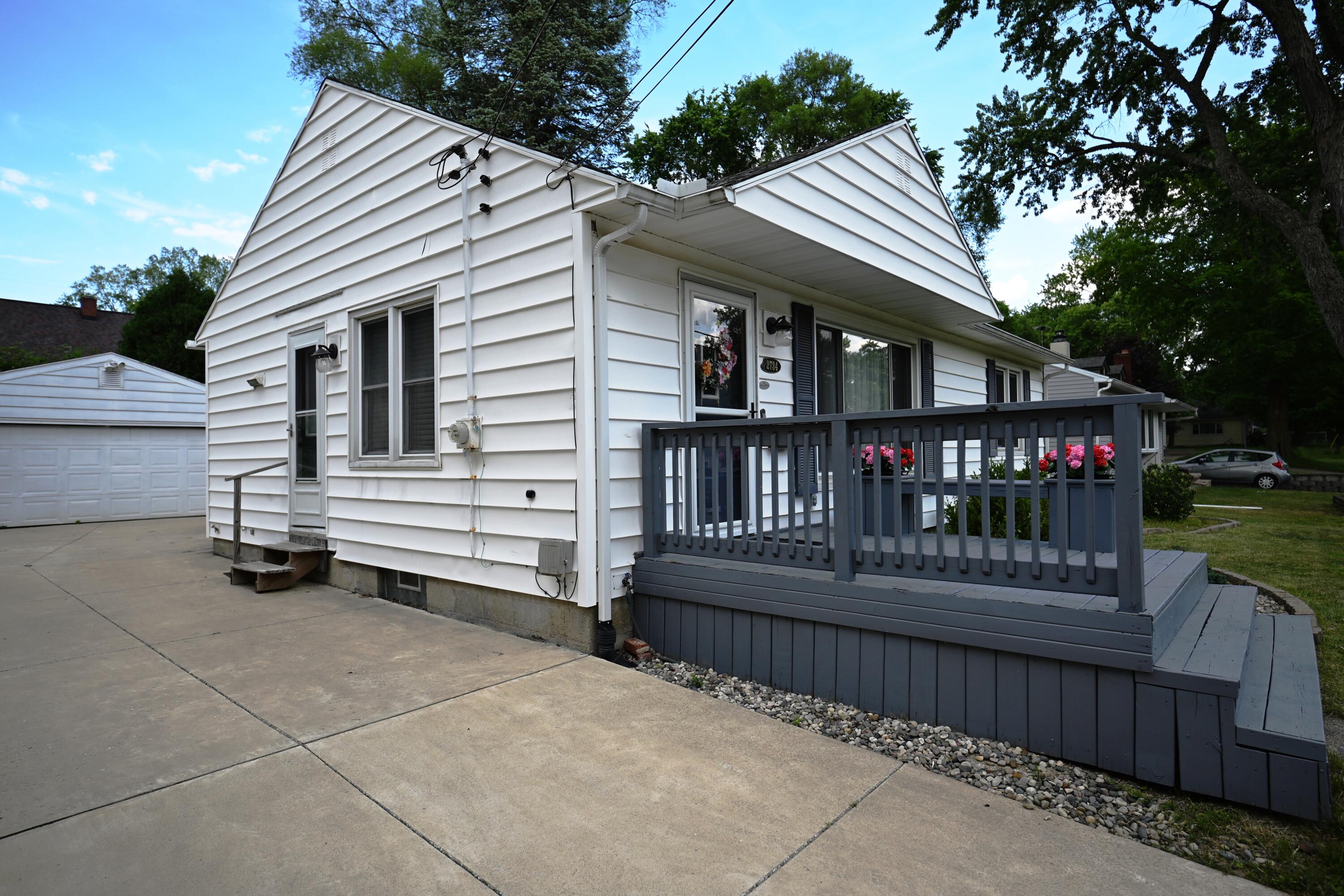 2734 Wellington Road Kalamazoo MI 49008