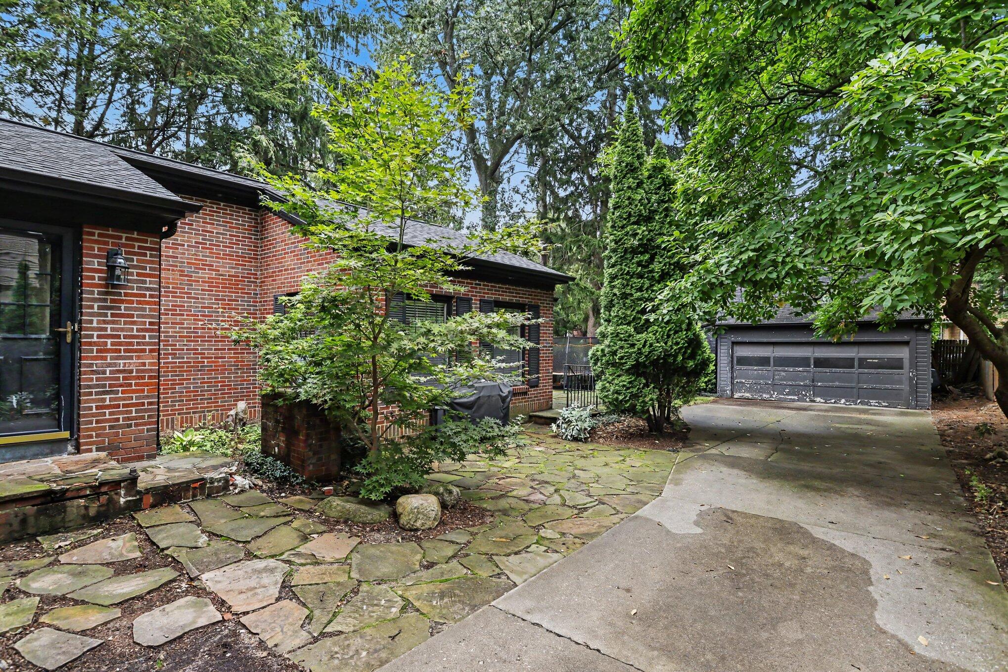 2127 Waite Avenue Kalamazoo MI 49008