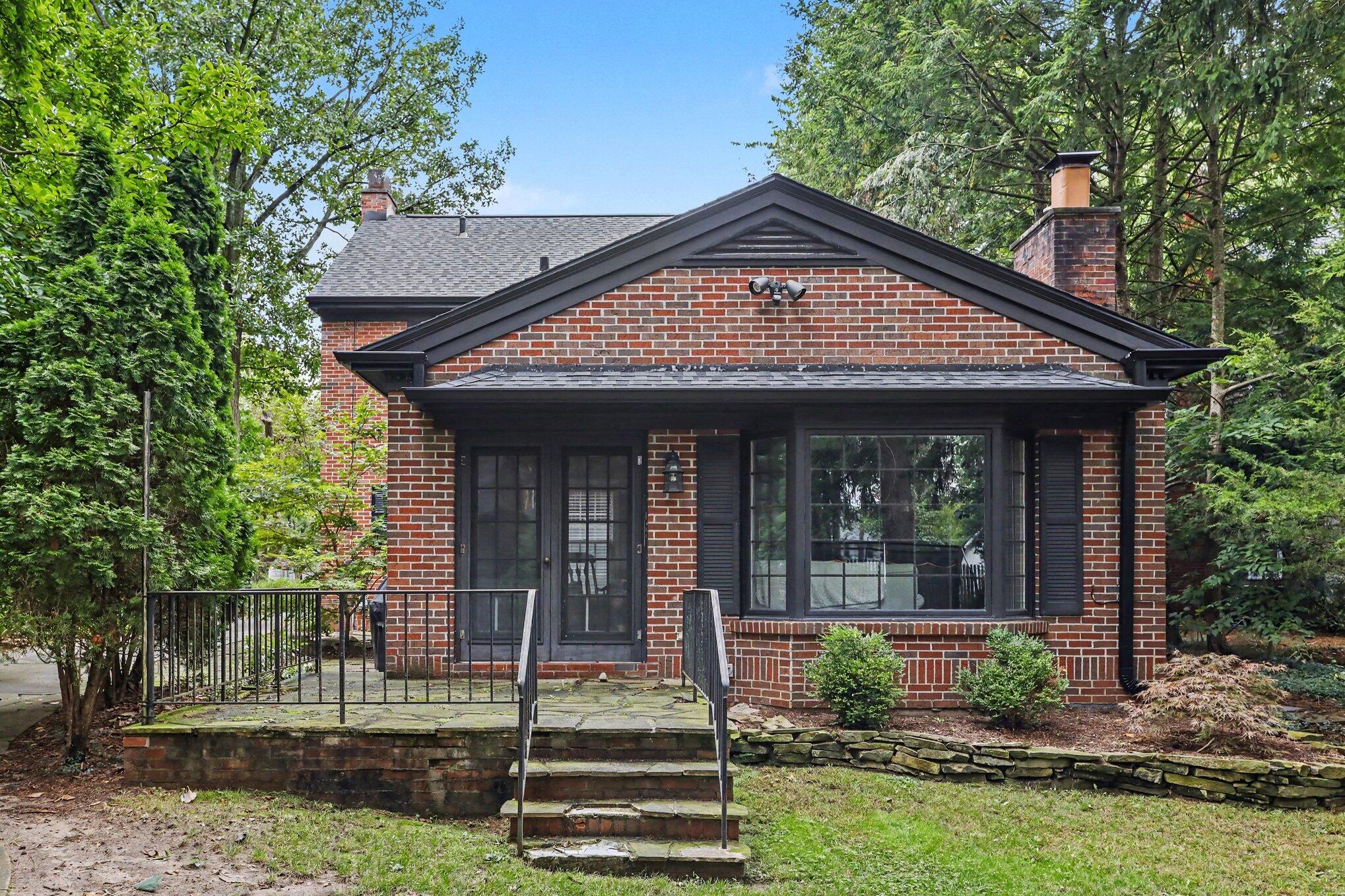 2127 Waite Avenue Kalamazoo MI 49008