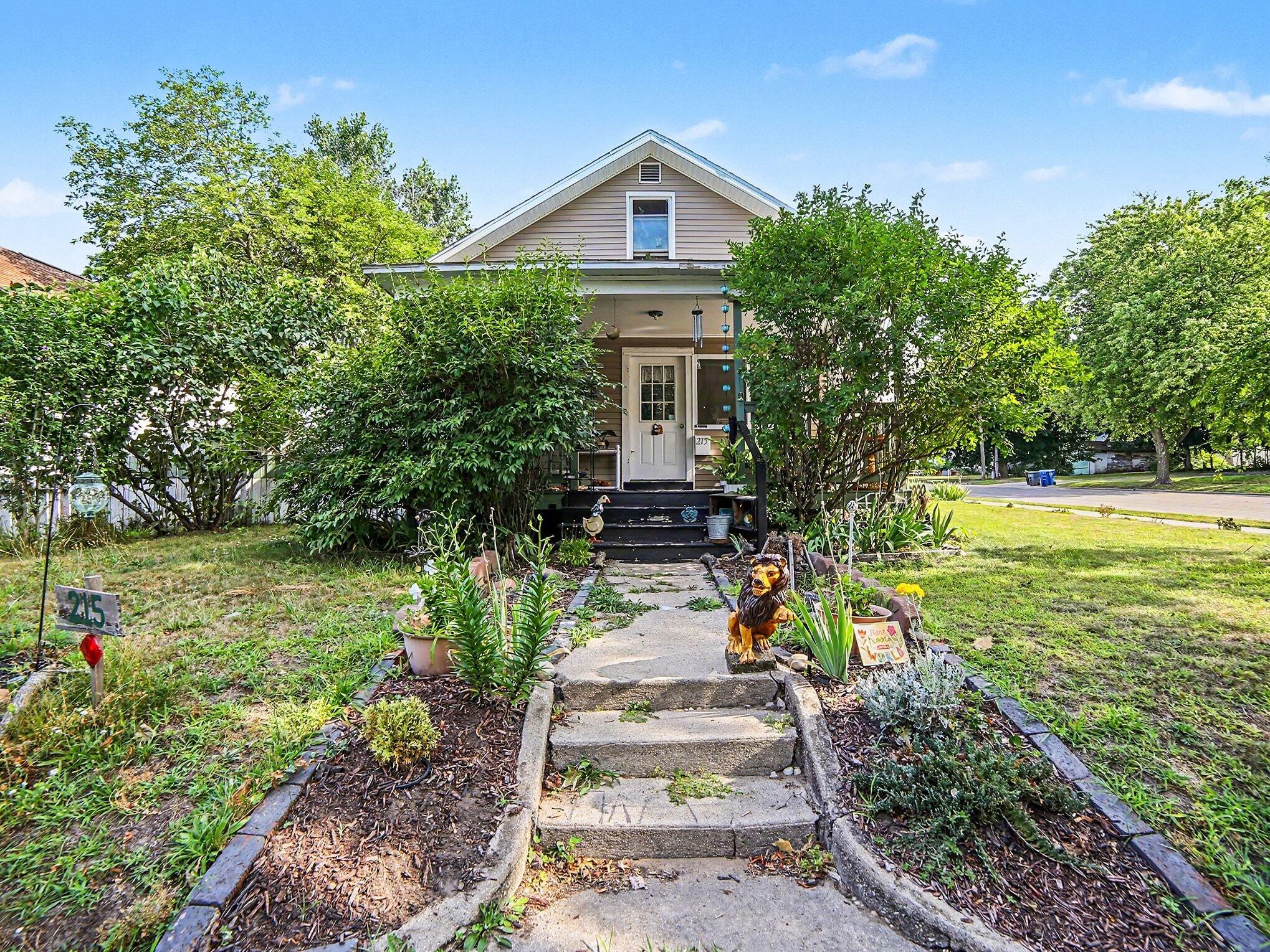 215 E Melendy Street Ludington MI 49431