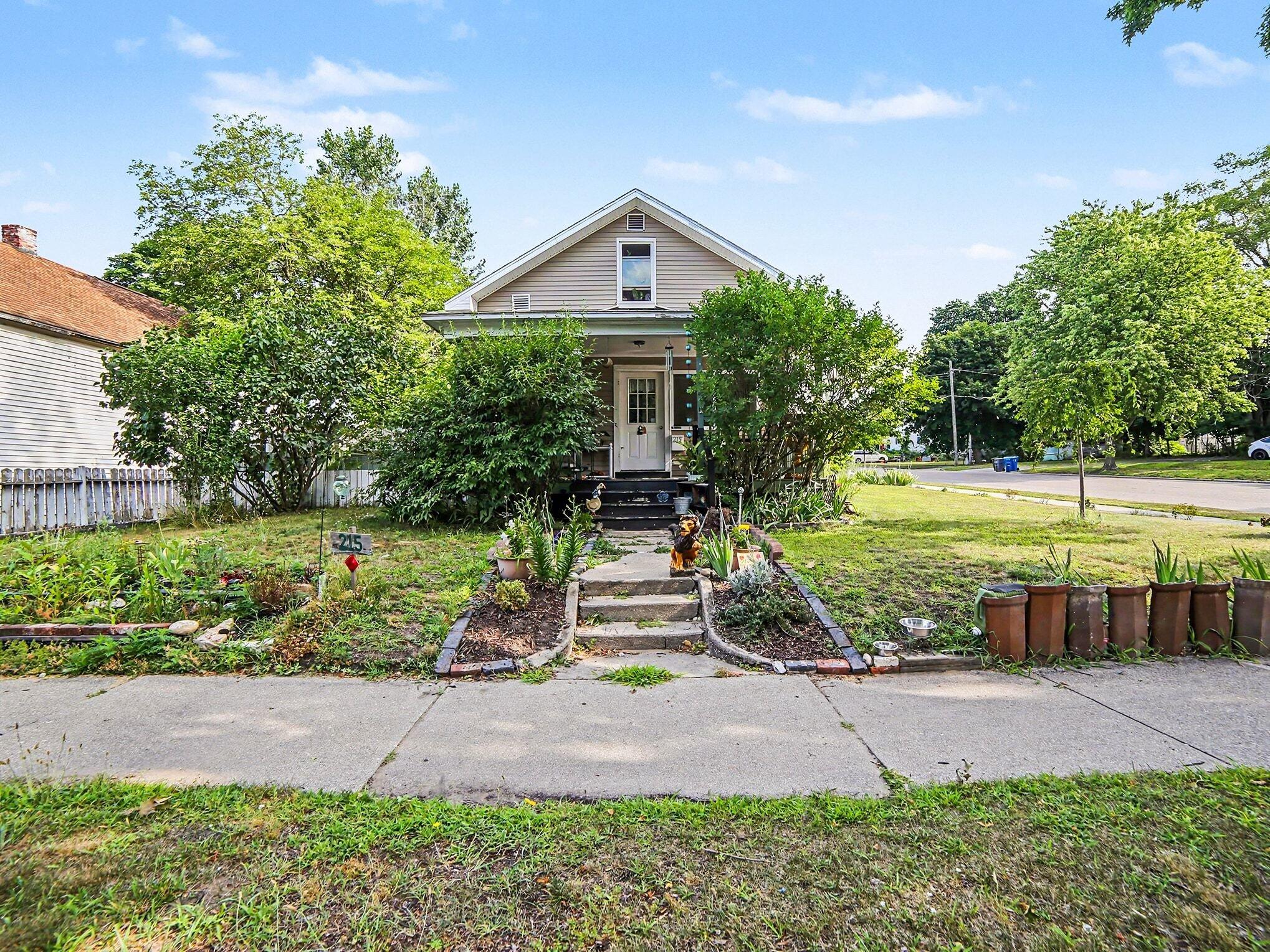 215 E Melendy Street Ludington MI 49431