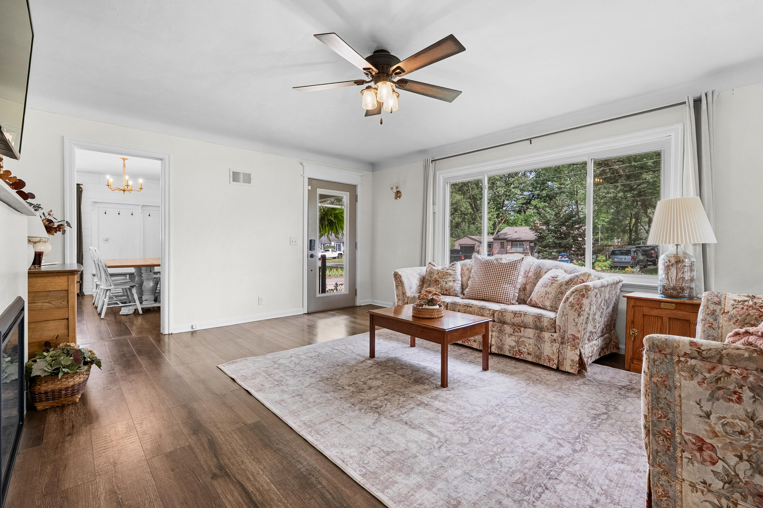 1619 Upland Drive Kalamazoo MI 49048