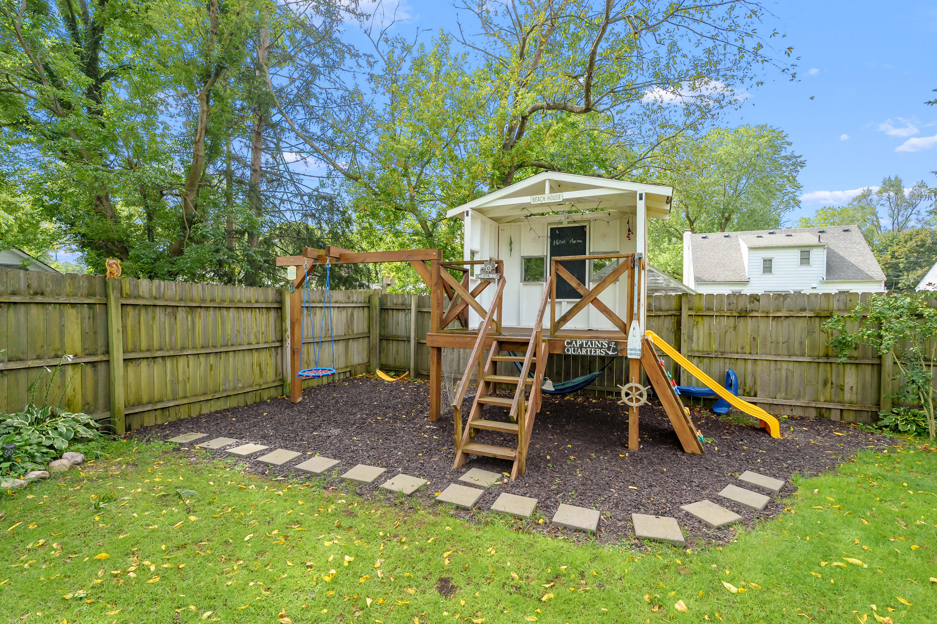 1619 Upland Drive Kalamazoo MI 49048