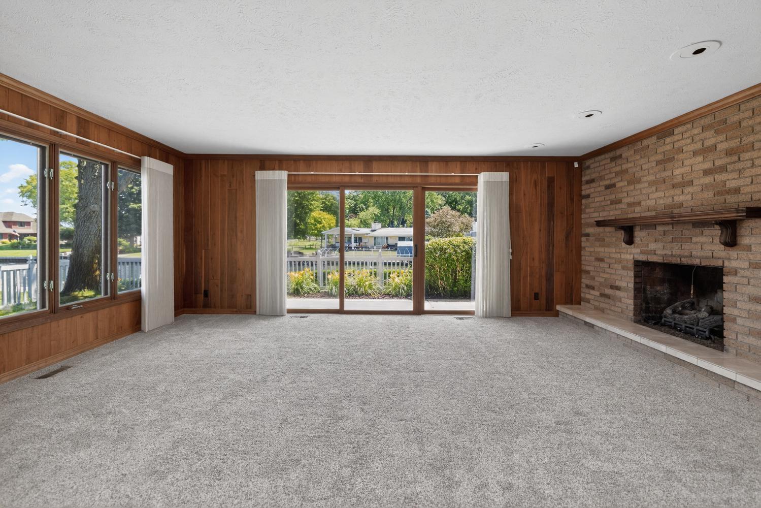 68911 Island Drive Edwardsburg MI 49112