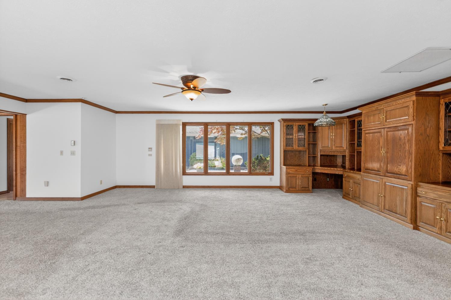 68911 Island Drive Edwardsburg MI 49112