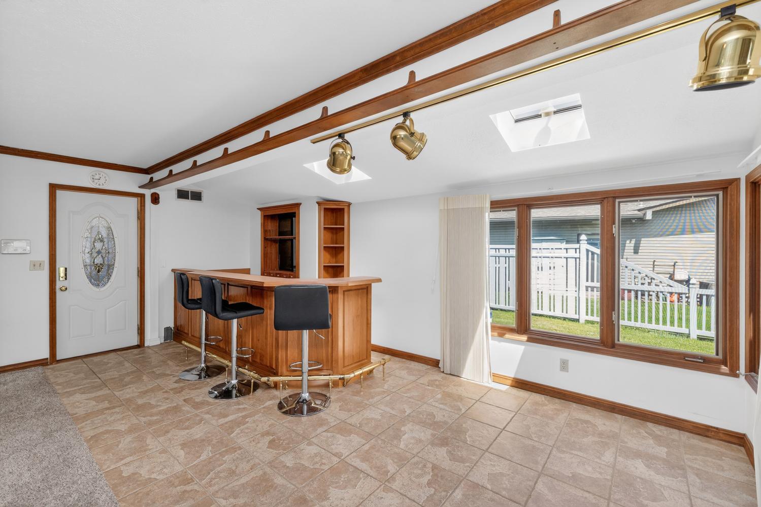 68911 Island Drive Edwardsburg MI 49112