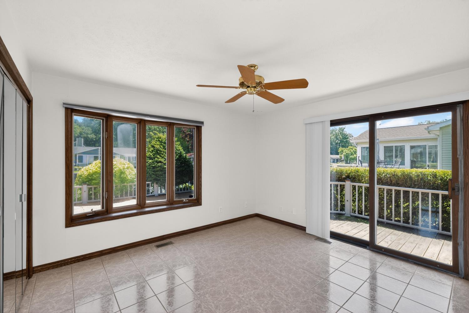 68911 Island Drive Edwardsburg MI 49112