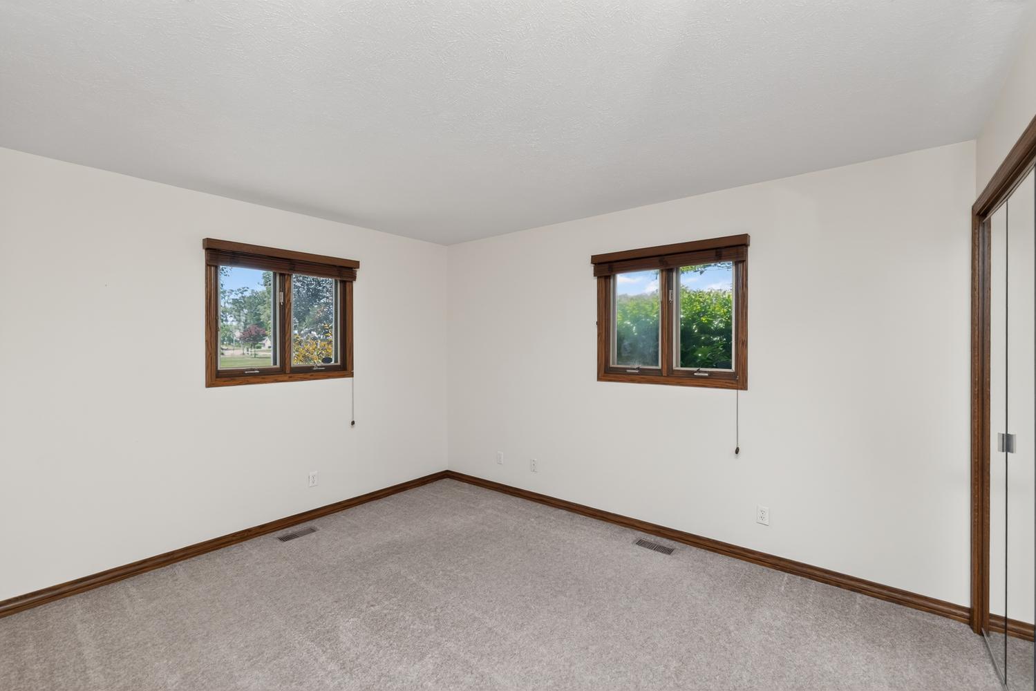 68911 Island Drive Edwardsburg MI 49112