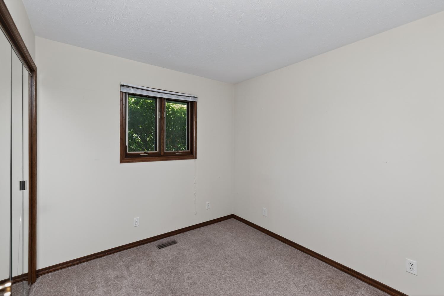 68911 Island Drive Edwardsburg MI 49112