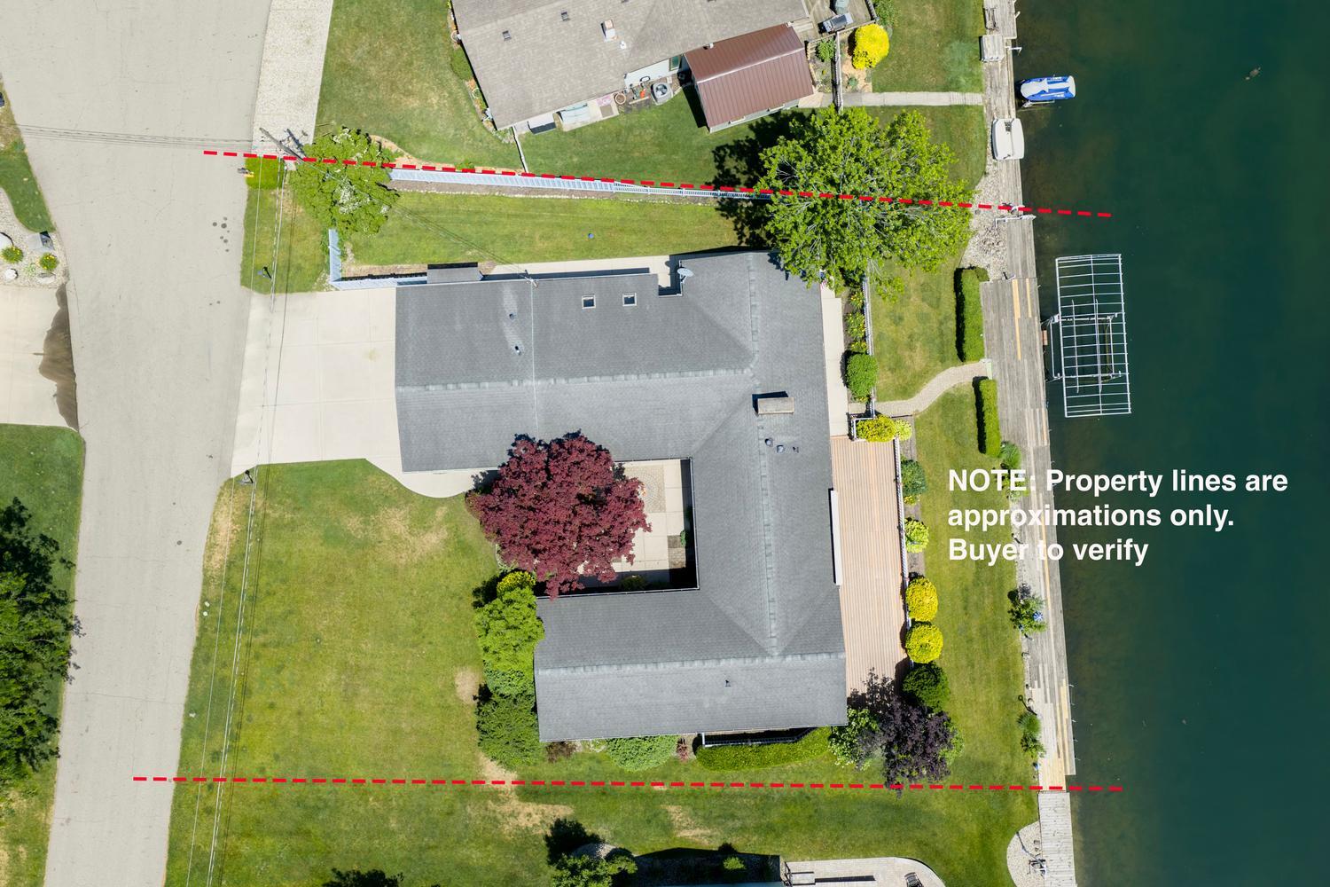 68911 Island Drive Edwardsburg MI 49112