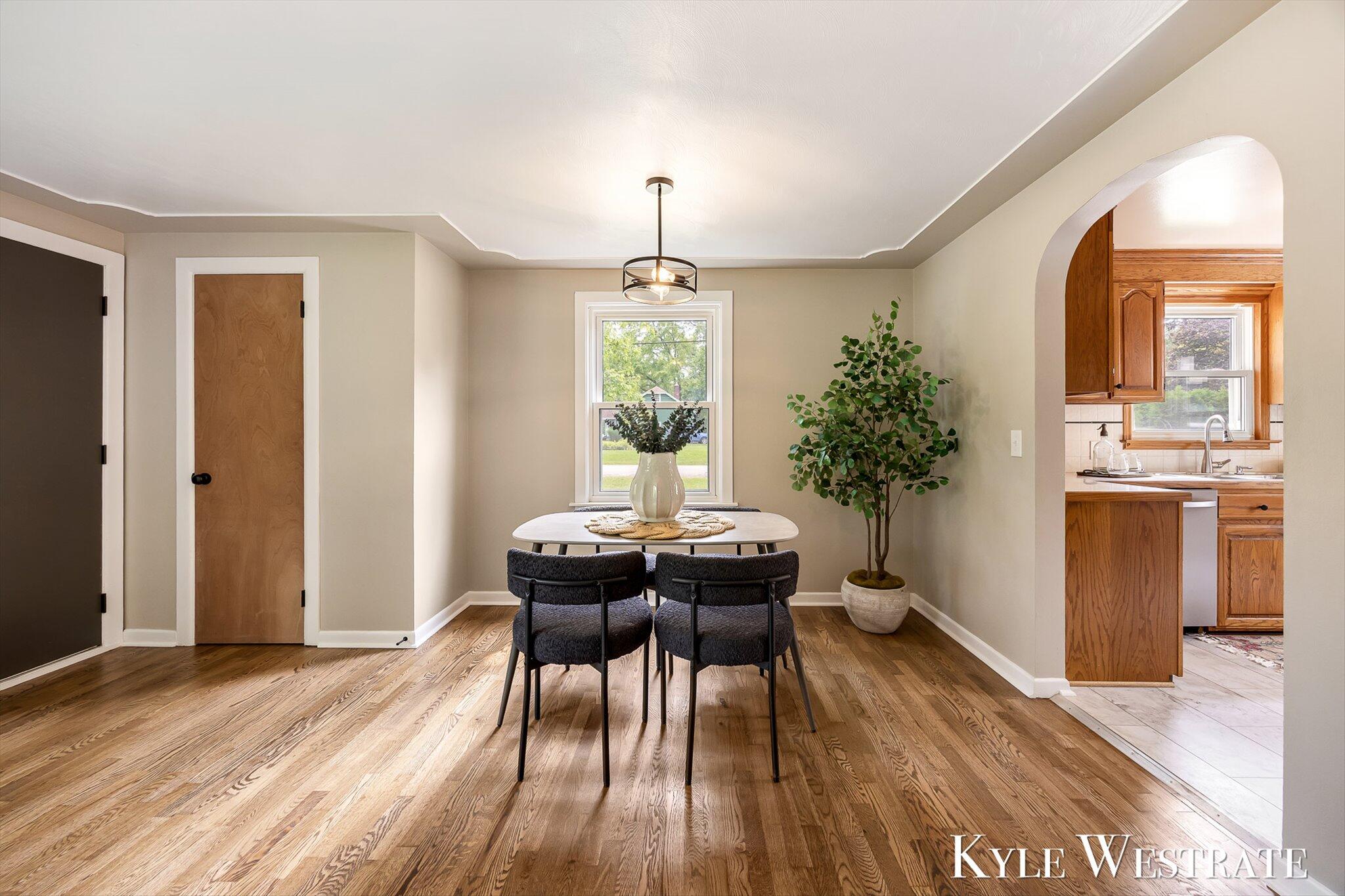 4205 Hillsdale Avenue NE Grand Rapids MI 49525