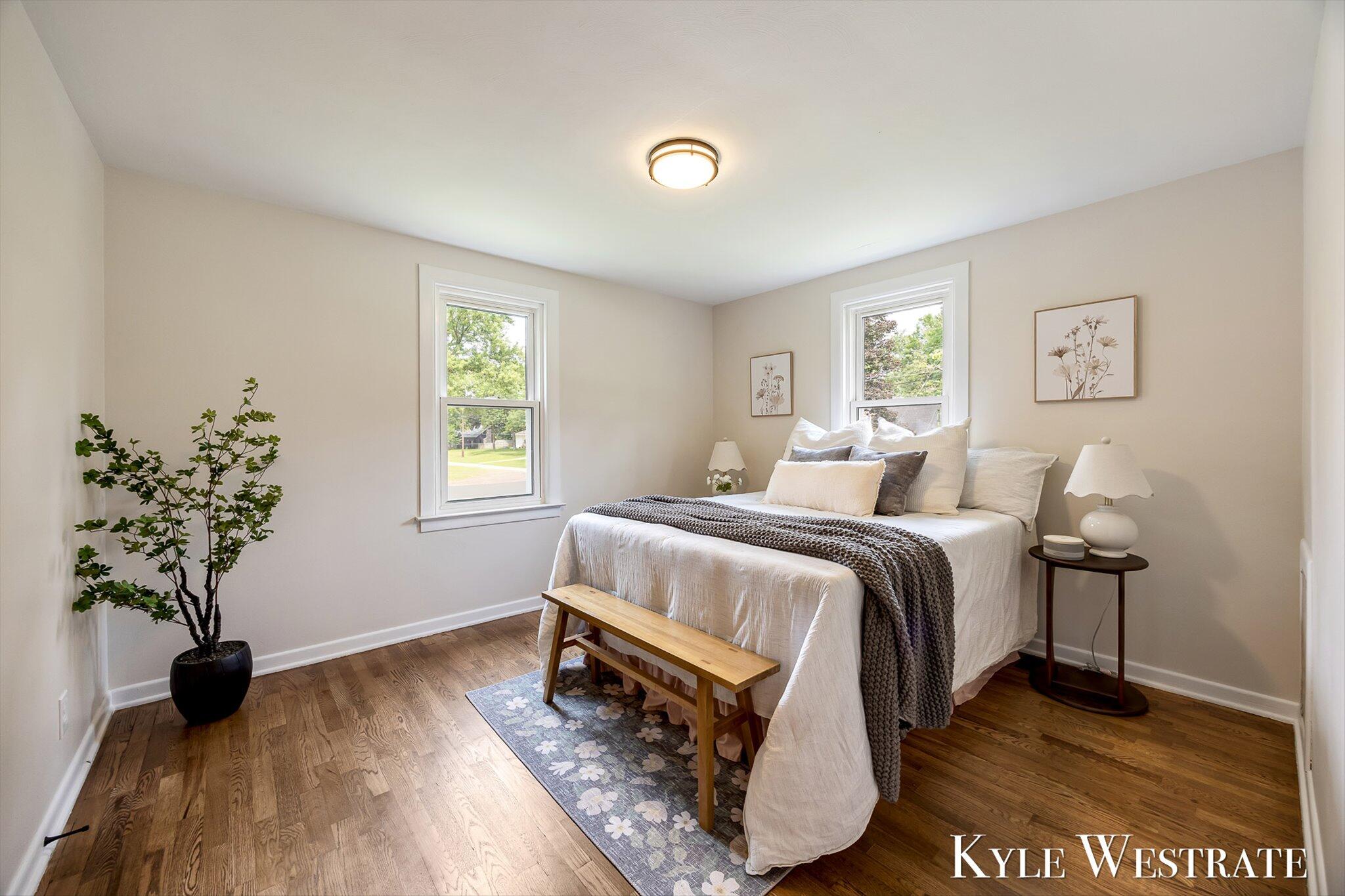 4205 Hillsdale Avenue NE Grand Rapids MI 49525