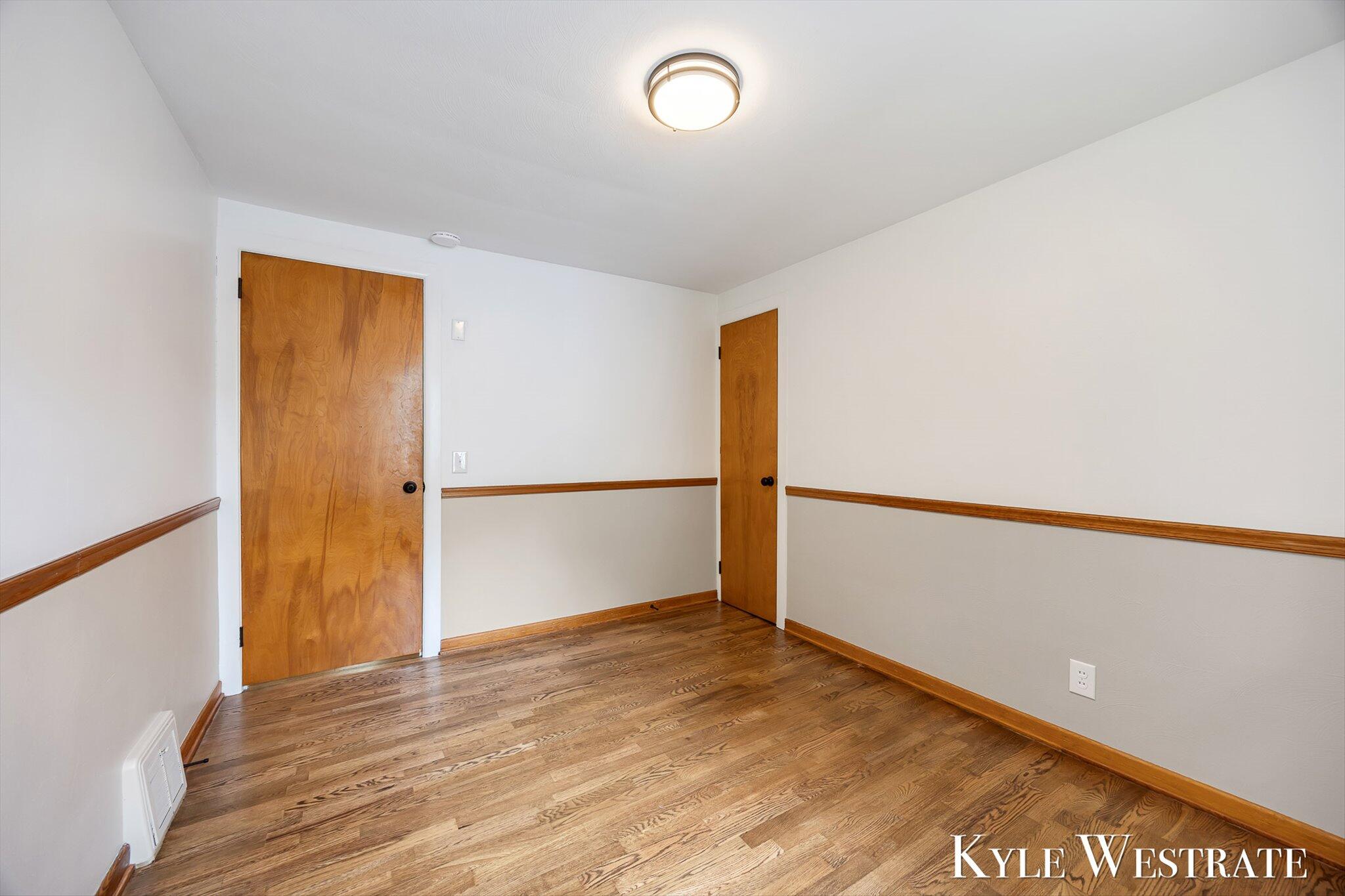 4205 Hillsdale Avenue NE Grand Rapids MI 49525