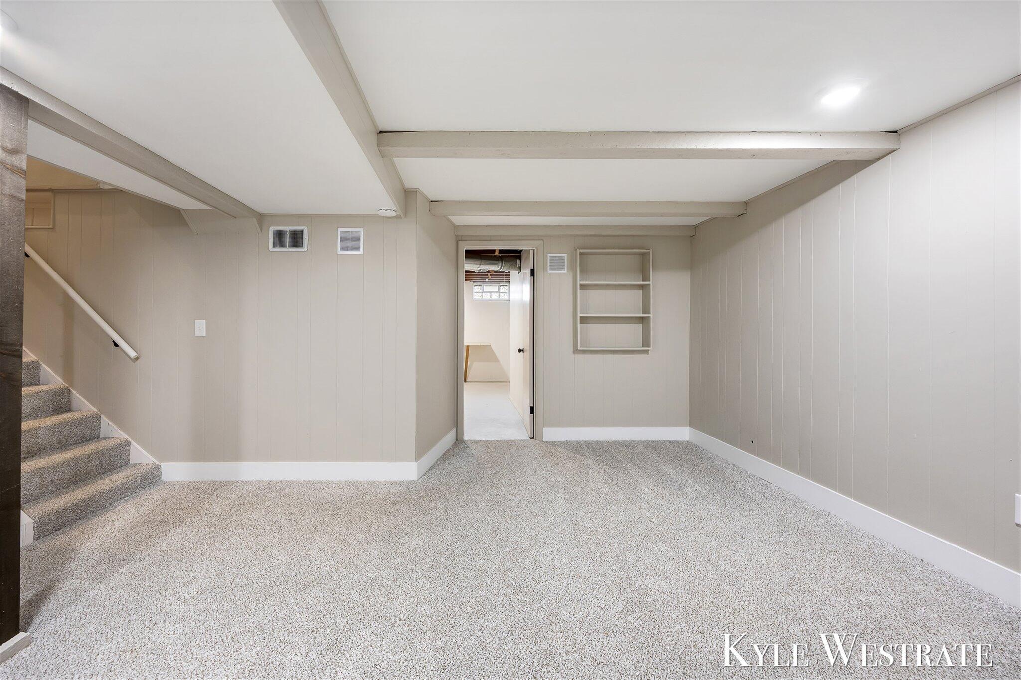 4205 Hillsdale Avenue NE Grand Rapids MI 49525