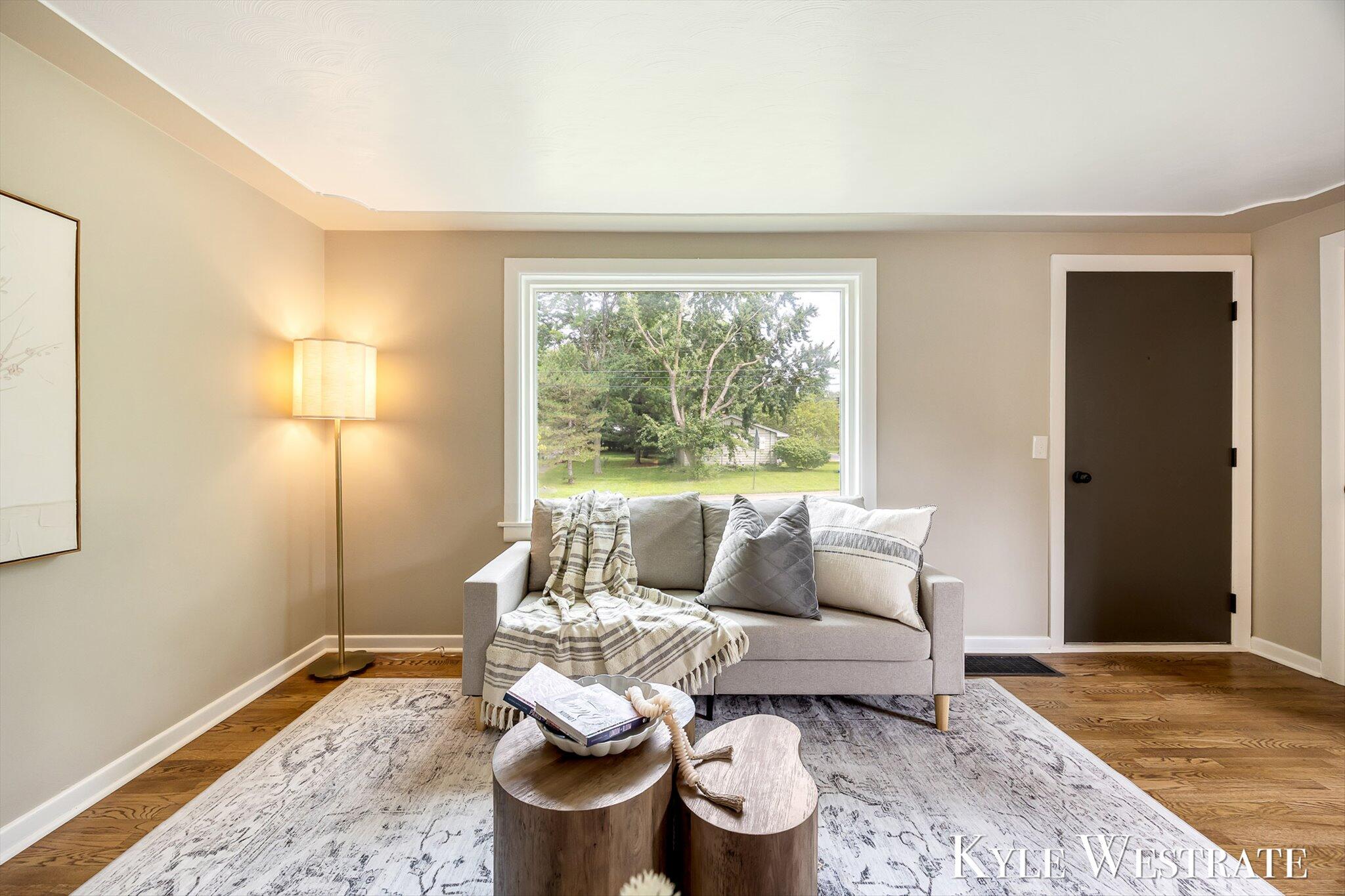 4205 Hillsdale Avenue NE Grand Rapids MI 49525