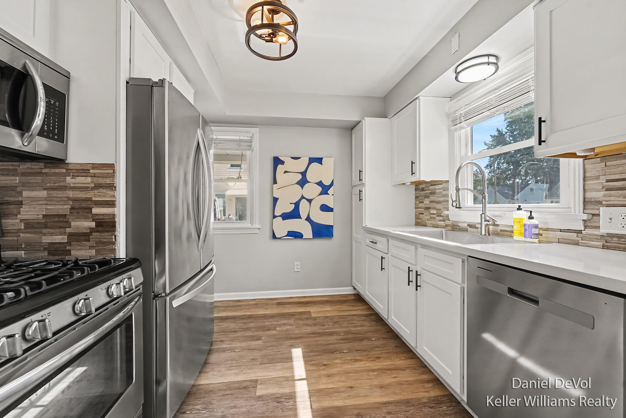 1243 NE Northlawn Street NE Grand Rapids MI 49505