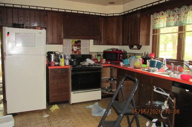 207 Cherry Street Allegan MI 49010