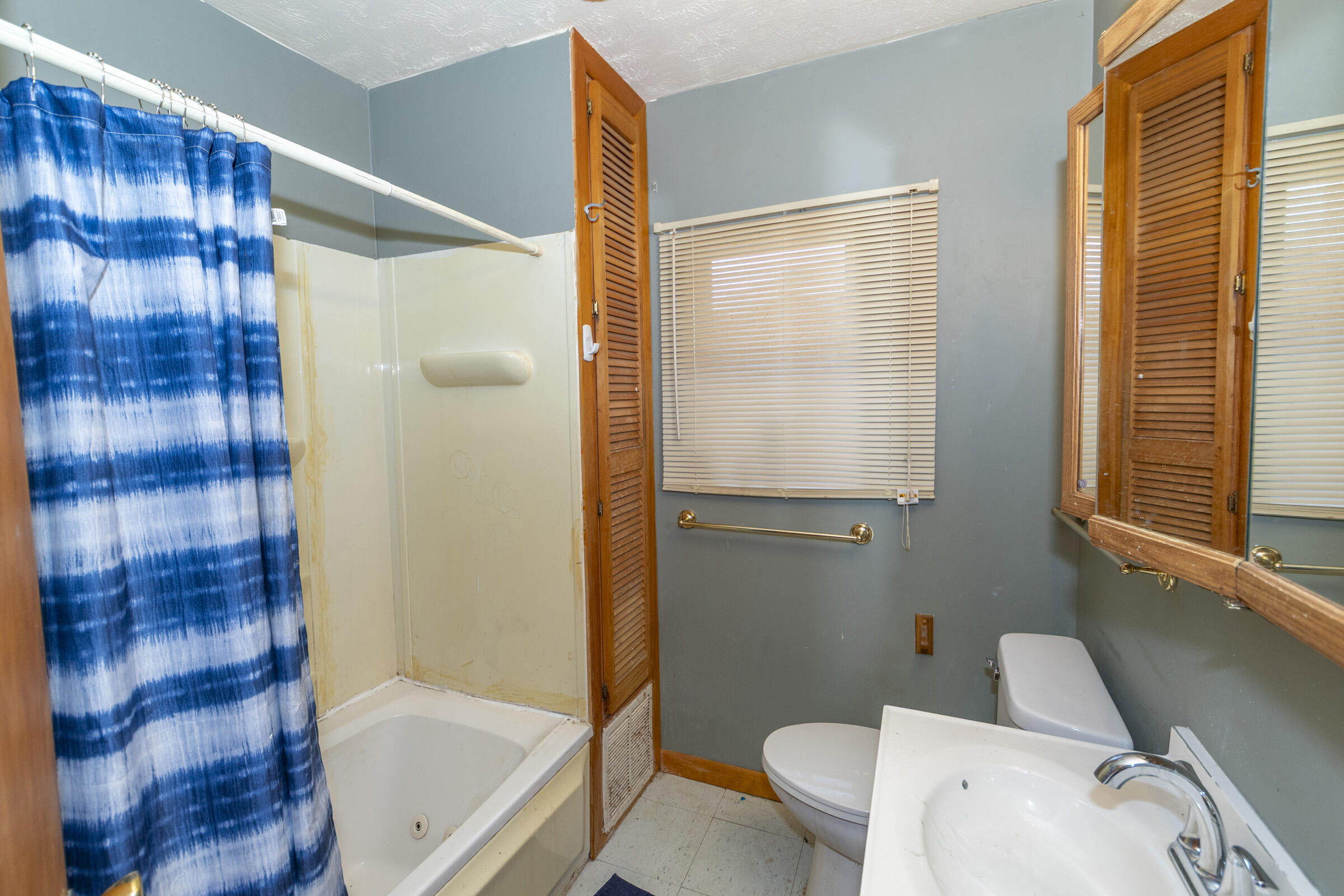 847 Colfax Avenue Benton Harbor MI 49022