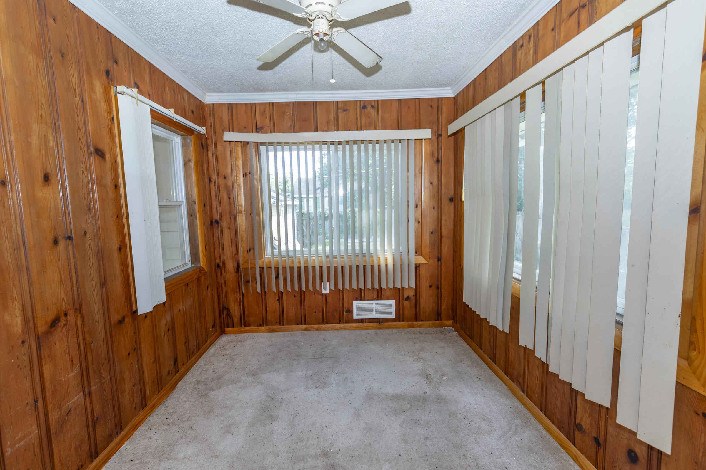 847 Colfax Avenue Benton Harbor MI 49022