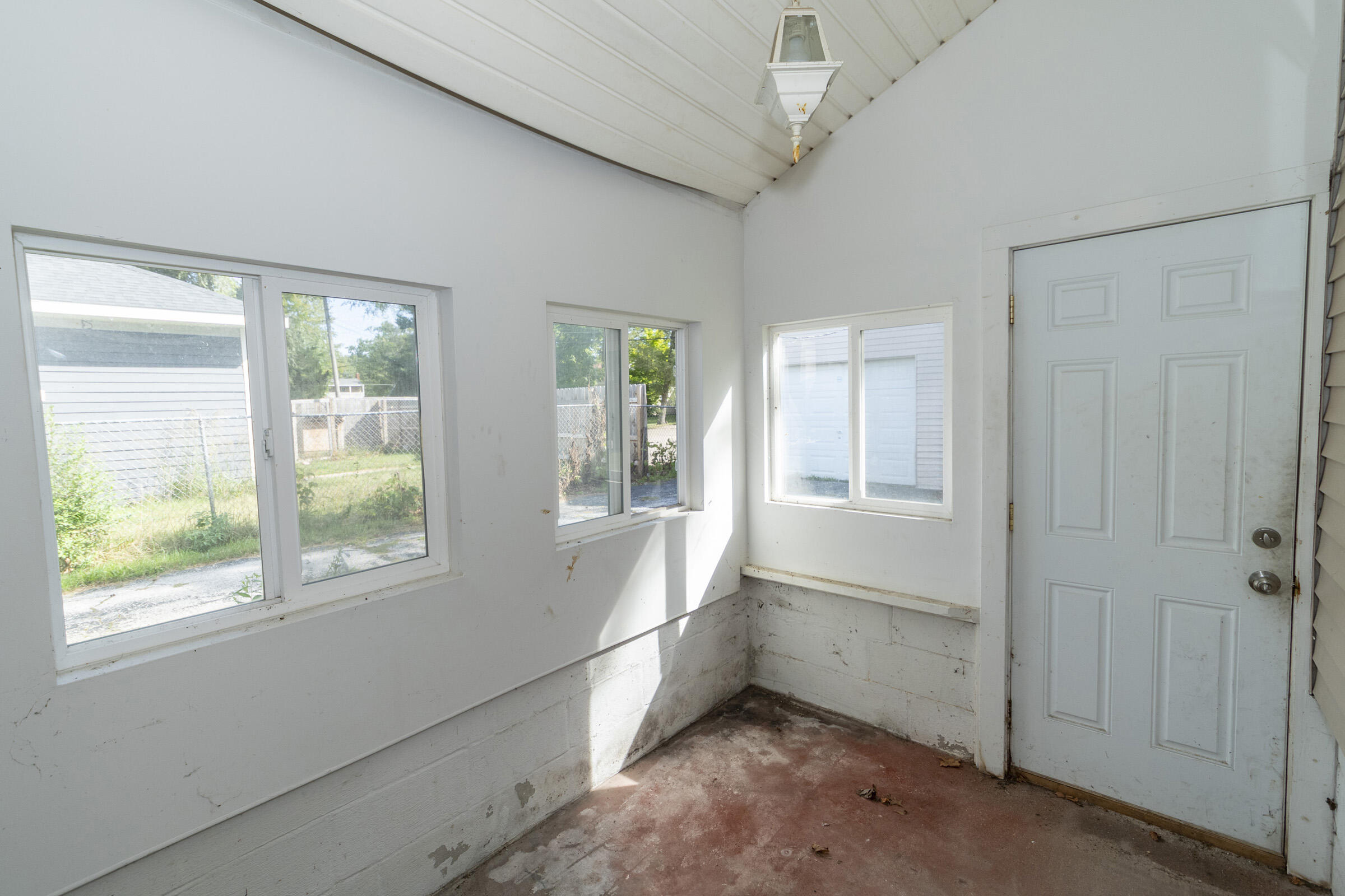 847 Colfax Avenue Benton Harbor MI 49022