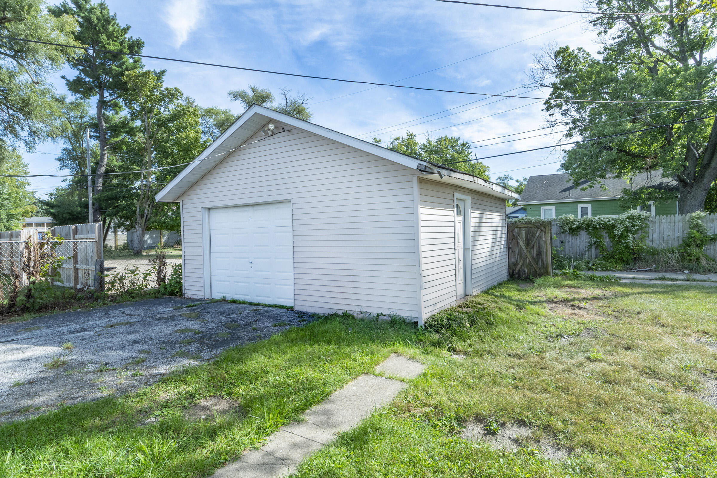 847 Colfax Avenue Benton Harbor MI 49022
