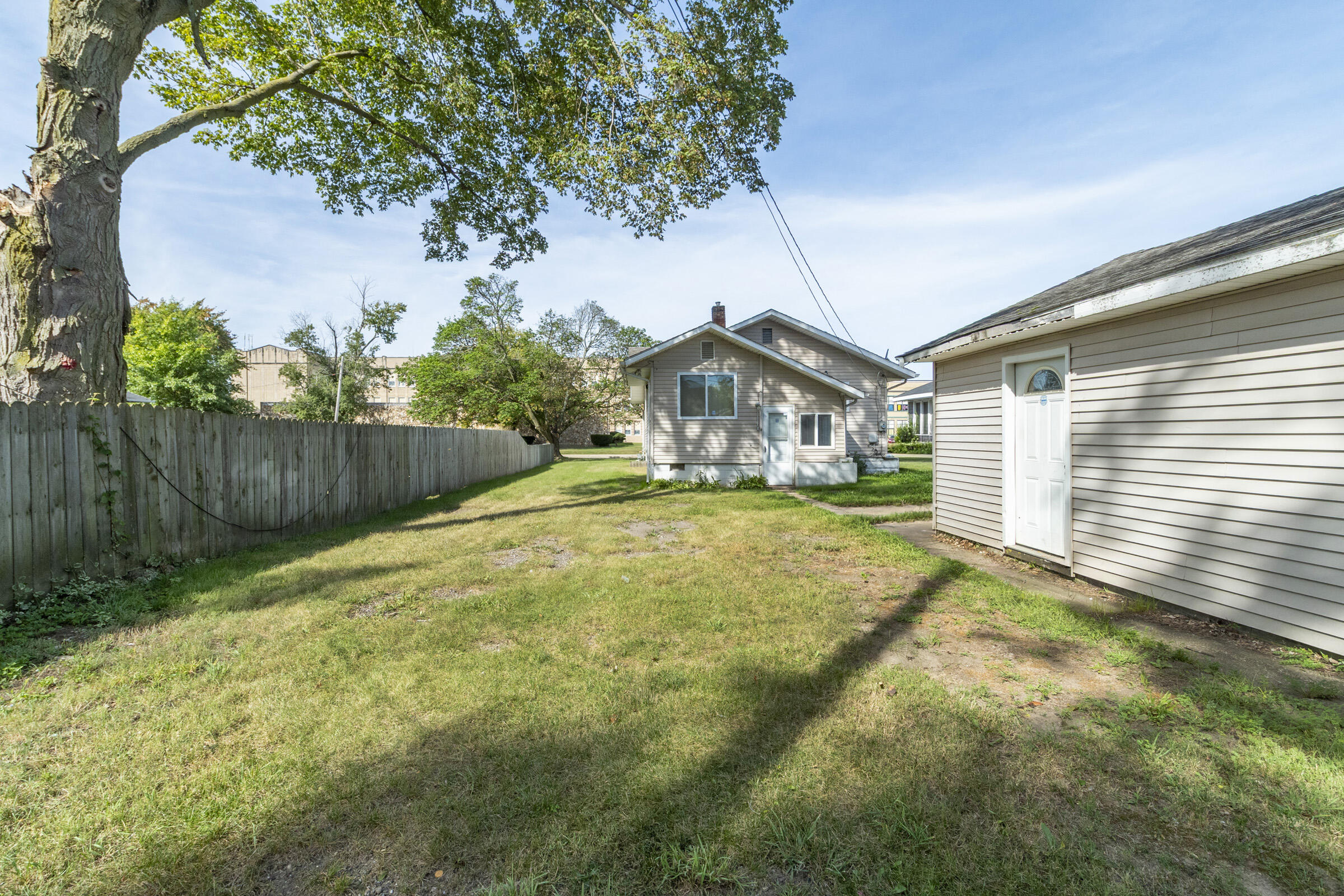847 Colfax Avenue Benton Harbor MI 49022