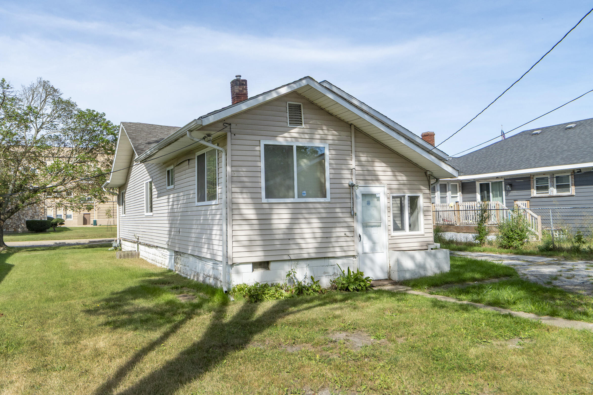 847 Colfax Avenue Benton Harbor MI 49022