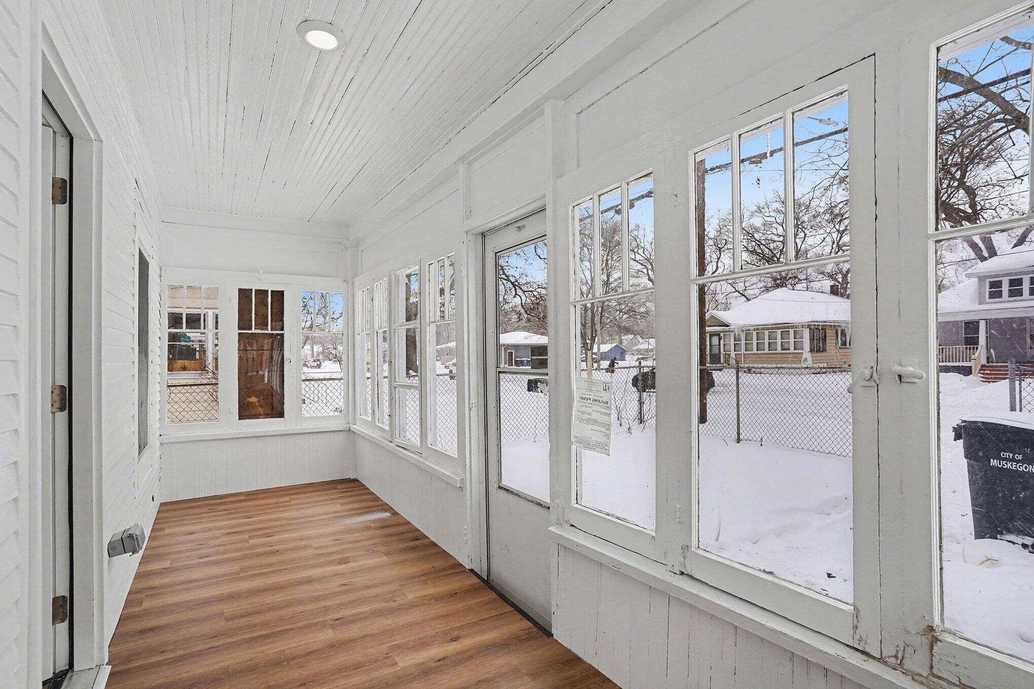 452 Leonard Avenue Muskegon MI 49442