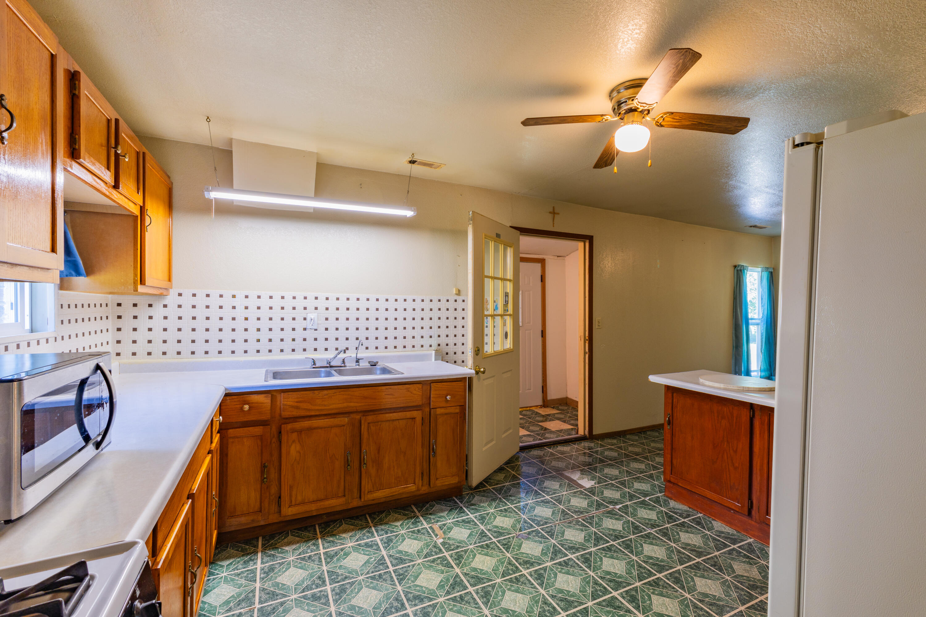 2217 54th Street Fennville MI 49408