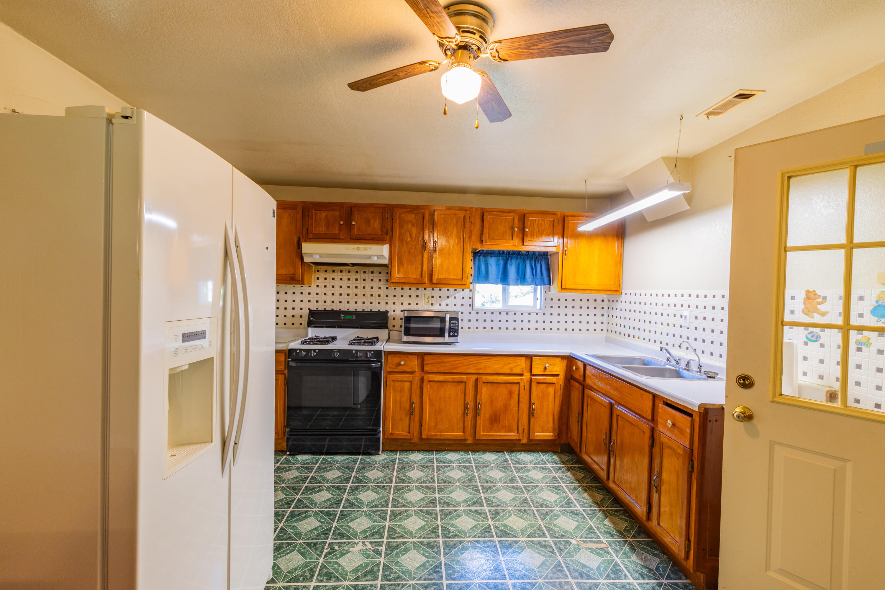 2217 54th Street Fennville MI 49408