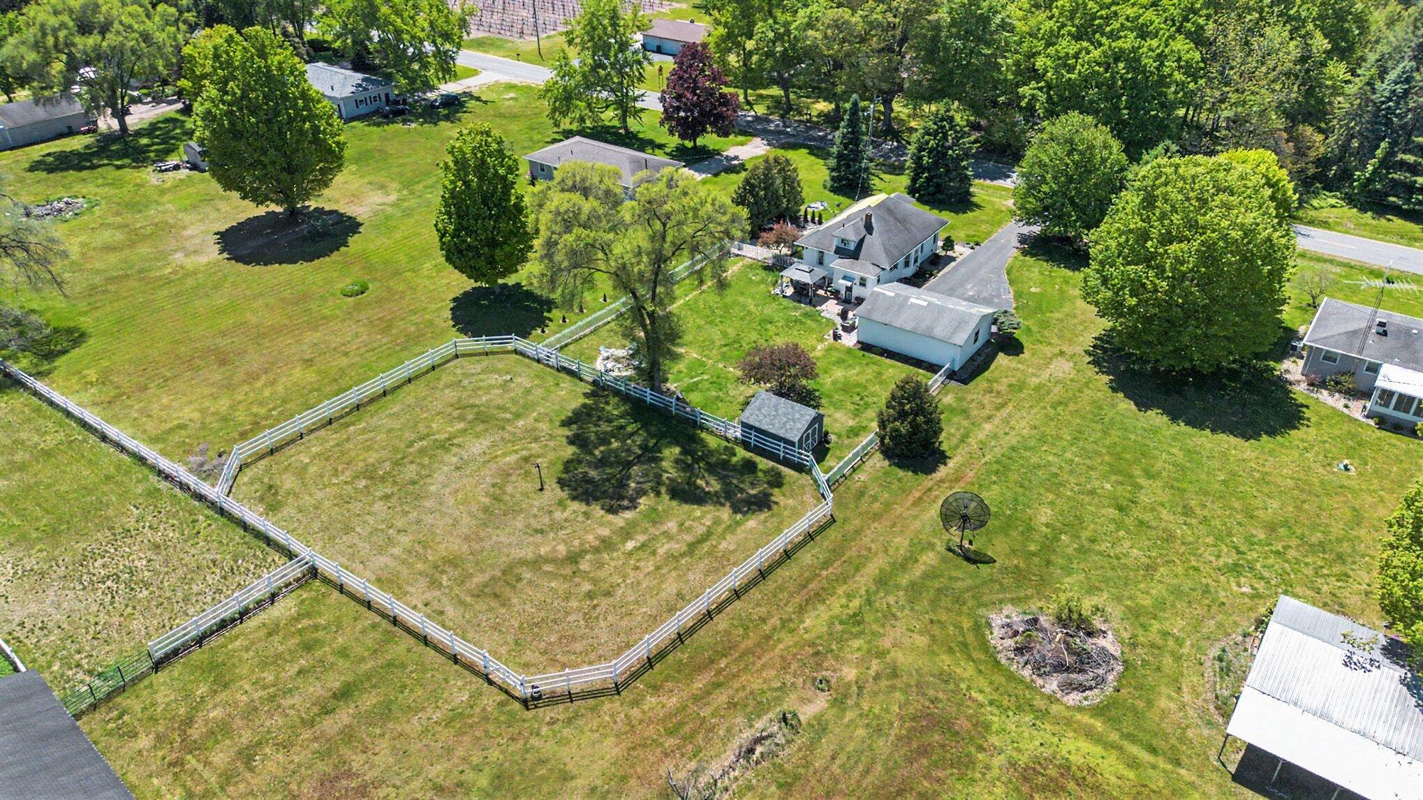 1165 S Bainbridge Center Road Benton Harbor MI 49022
