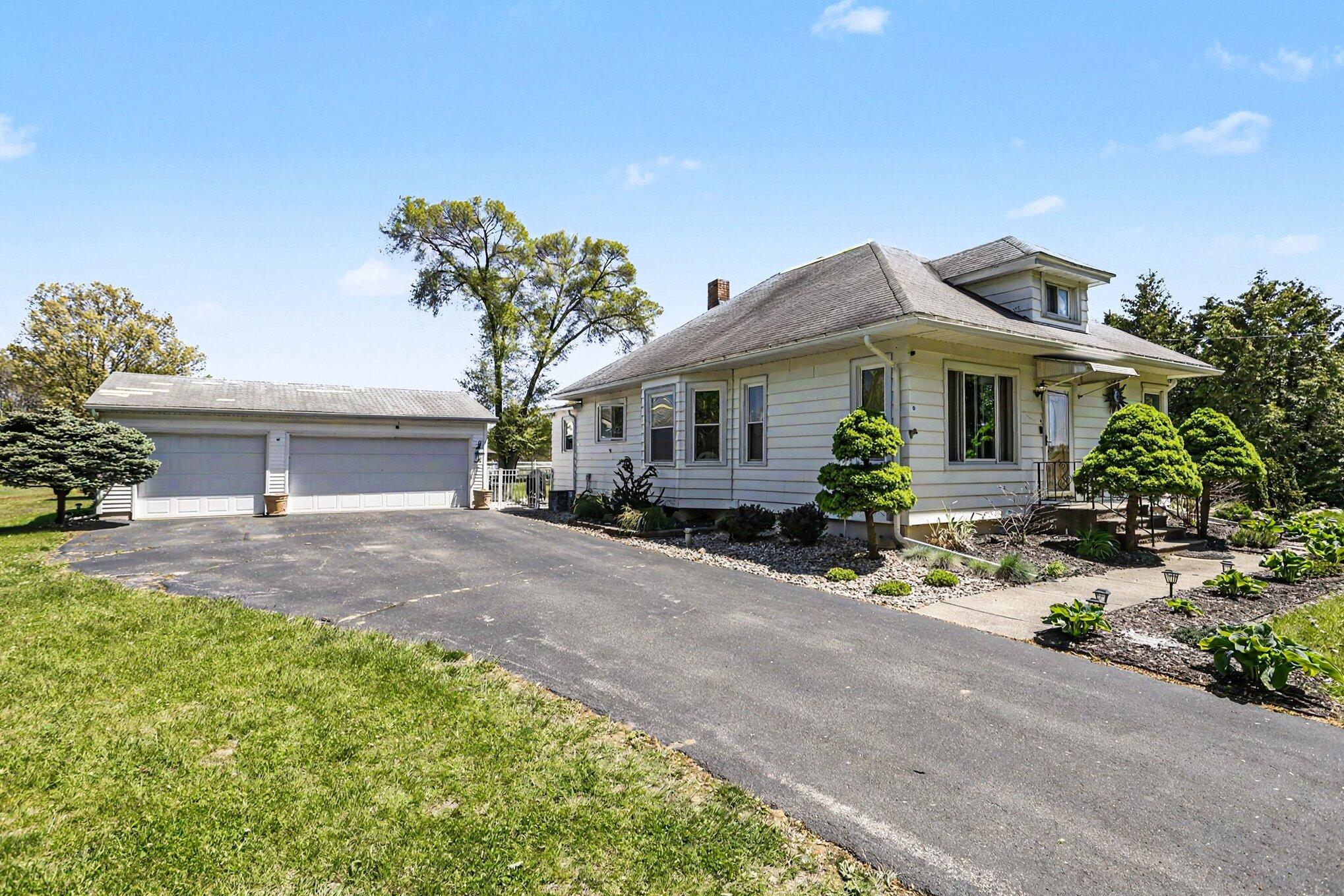 1165 S Bainbridge Center Road Benton Harbor MI 49022