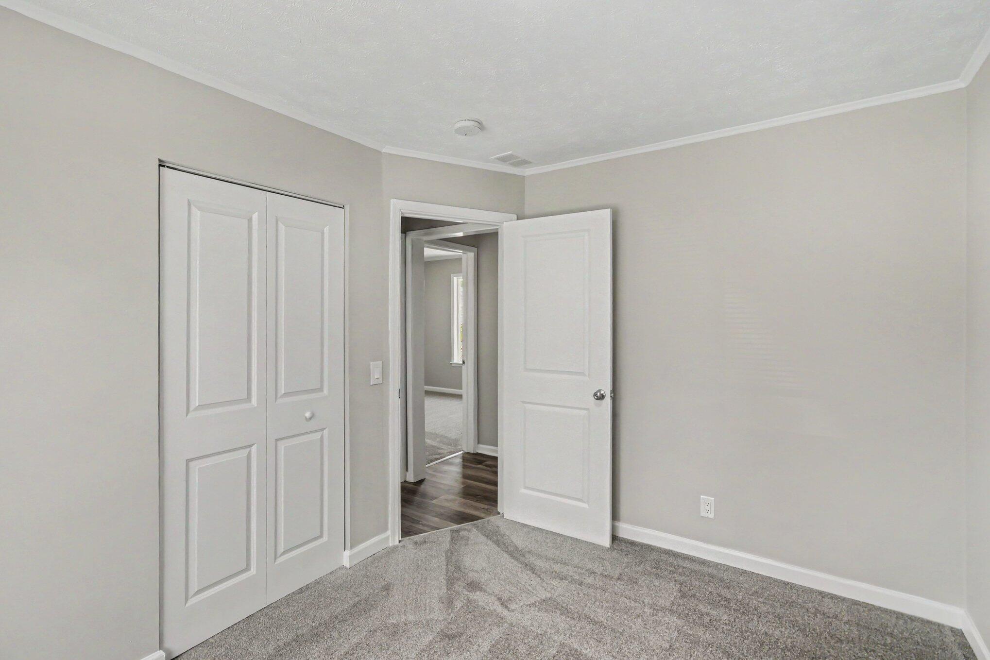 229 Sydelle Avenue Kalamazoo MI 49006