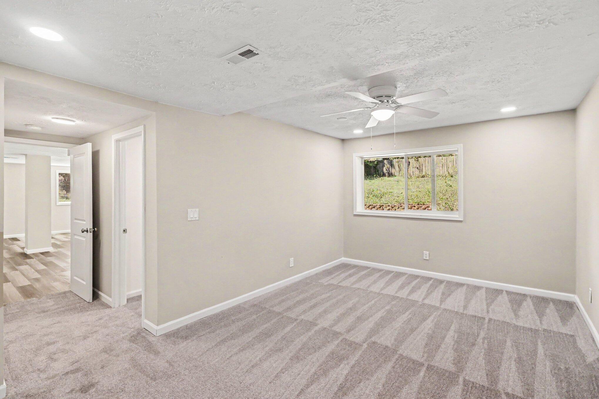 229 Sydelle Avenue Kalamazoo MI 49006