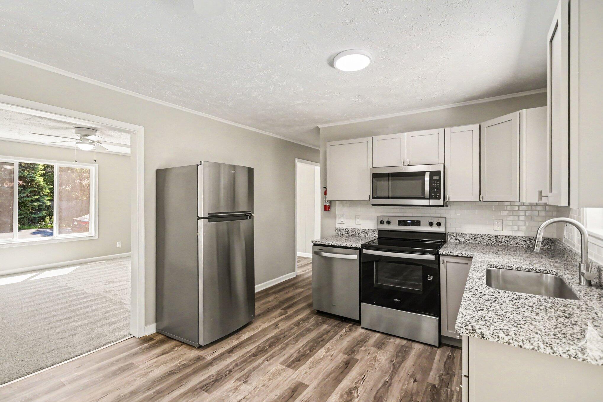 229 Sydelle Avenue Kalamazoo MI 49006