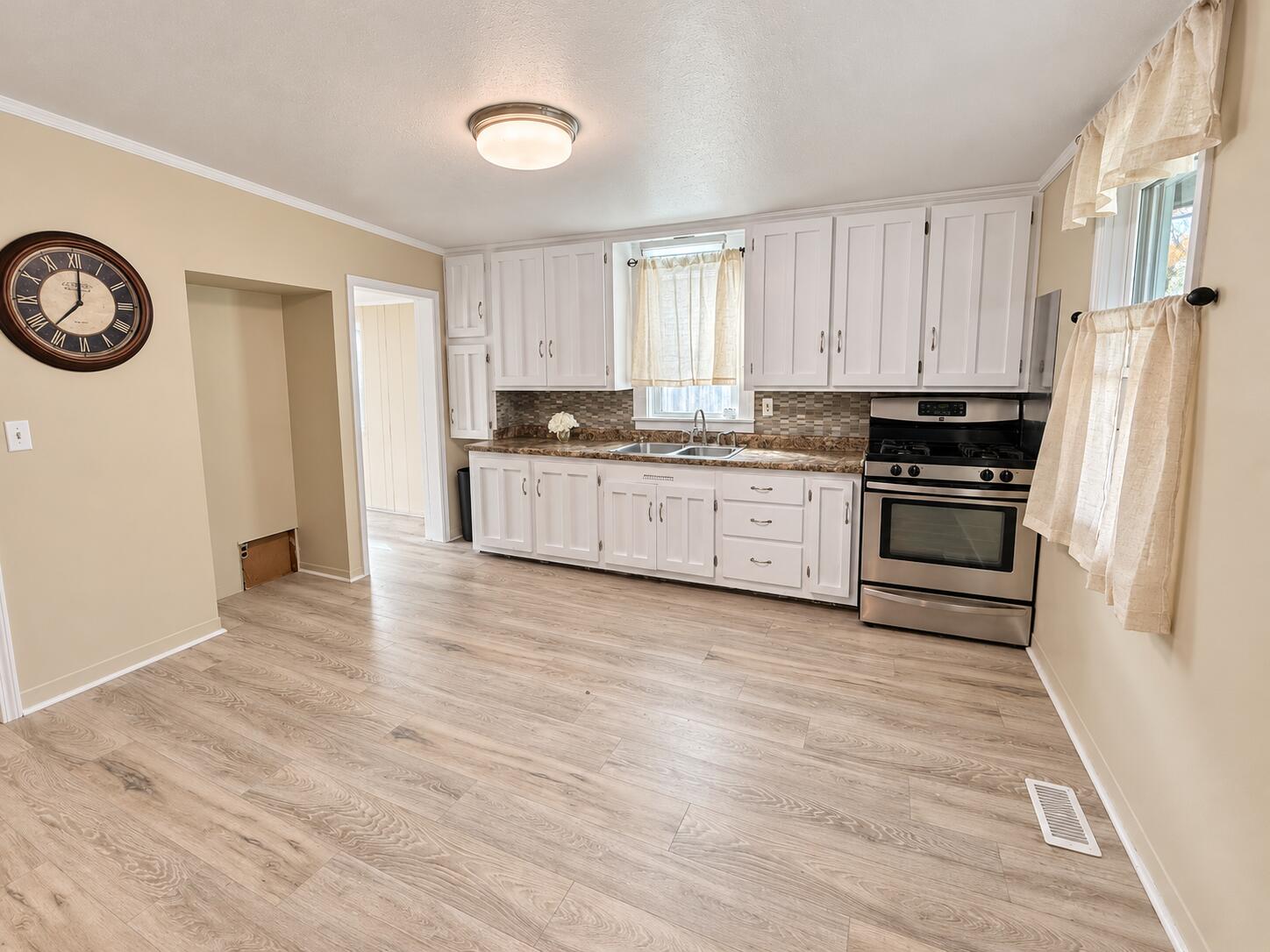 1477 Montgomery Avenue Muskegon MI 49441