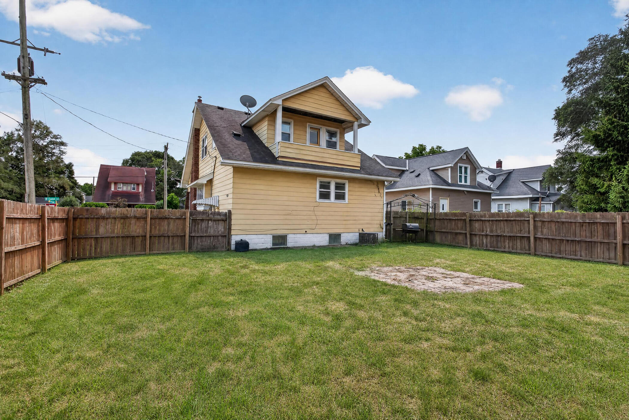 841 Adams Street SE Grand Rapids MI 49507